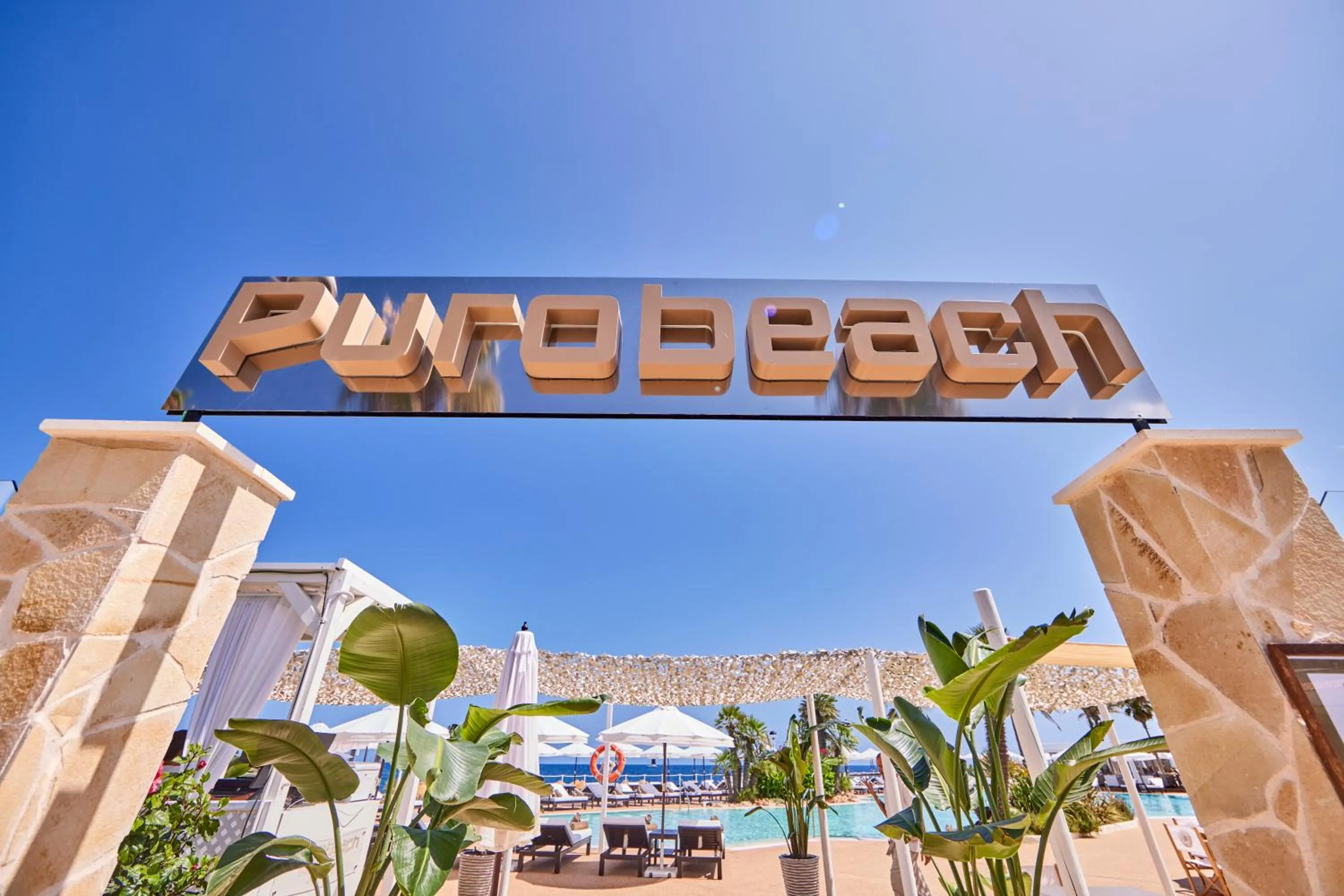 Swimming pool in AluaSoul Menorca - Adults Only