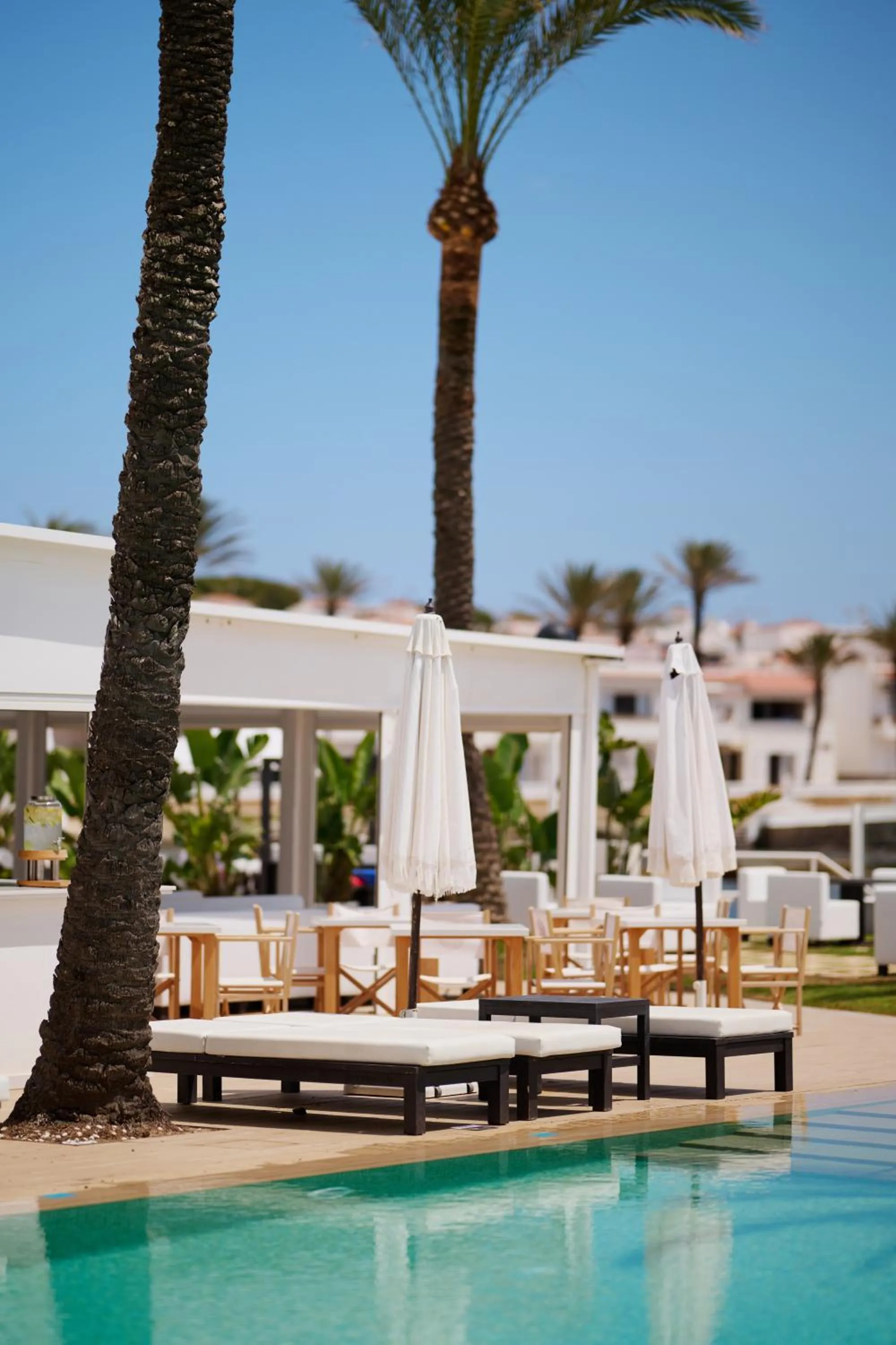 Swimming pool in AluaSoul Menorca - Adults Only