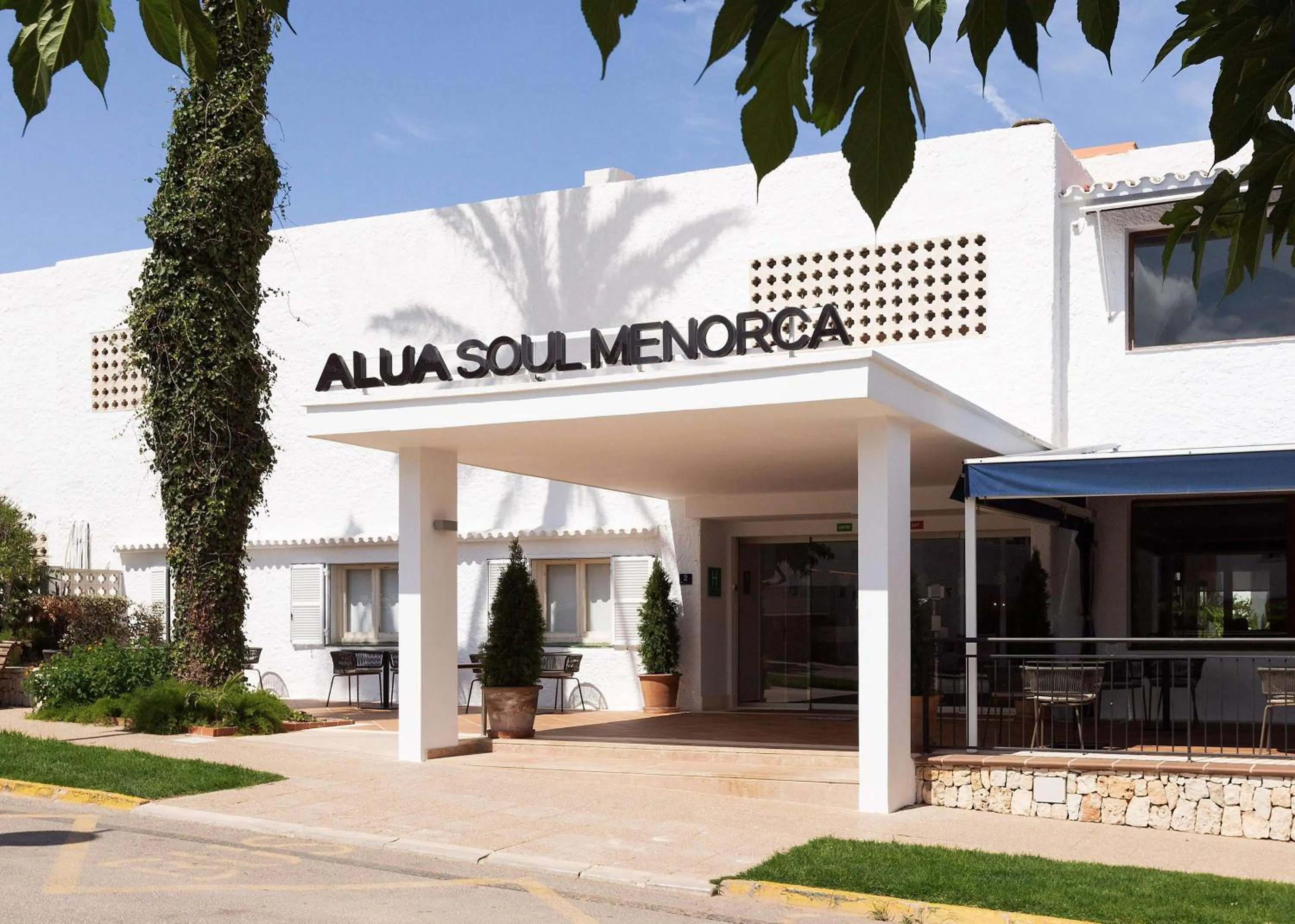 Property building in AluaSoul Menorca - Adults Only