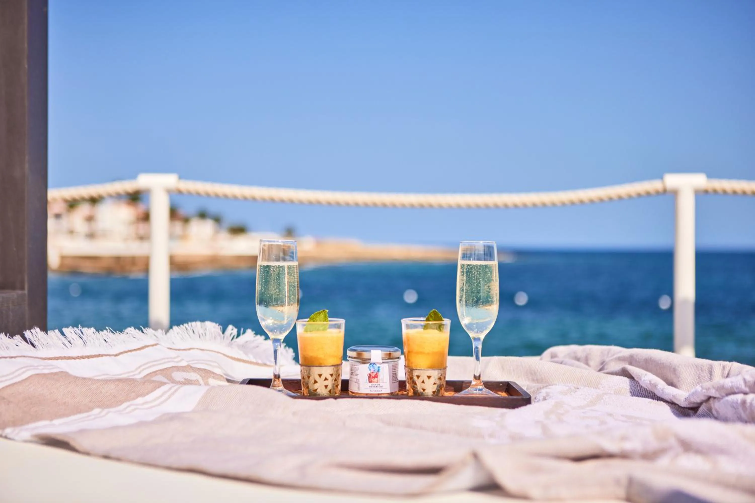 Drinks in AluaSoul Menorca - Adults Only