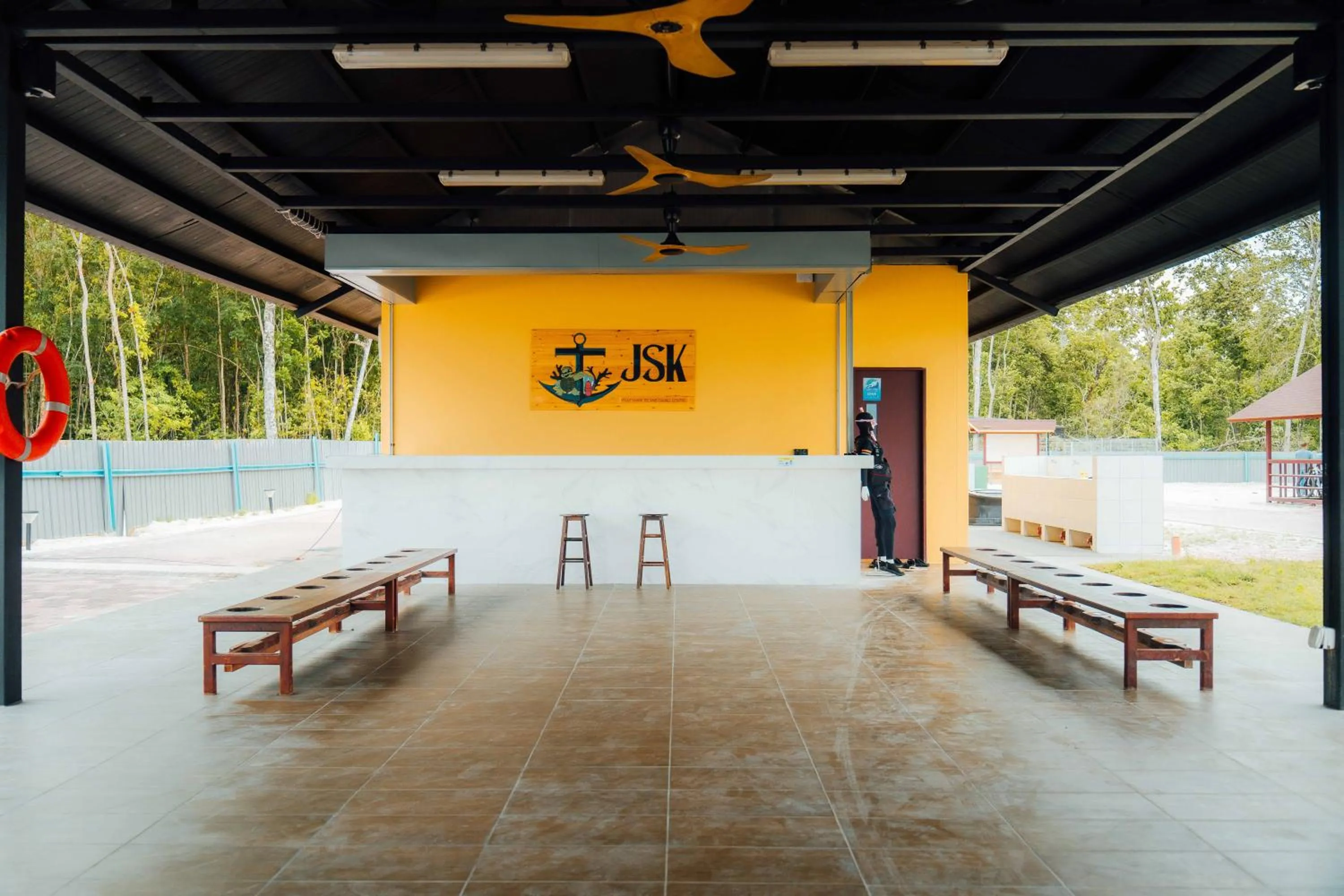 Diving in JSK Mantanani Island Resorts