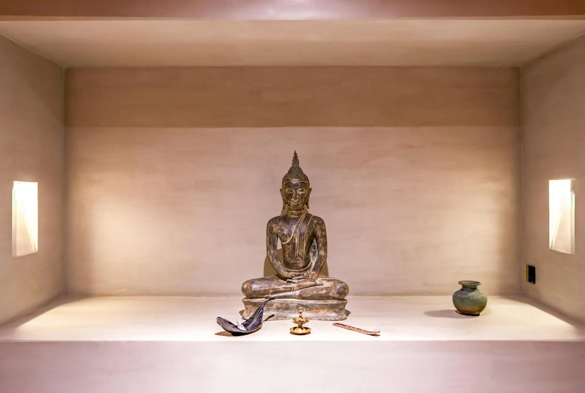 Inner courtyard view in Villa Thamburu, Bentota
