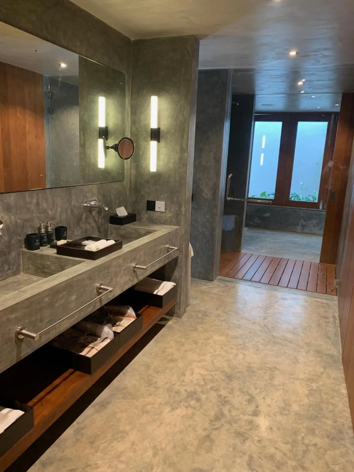 Bathroom in Villa Thamburu, Bentota