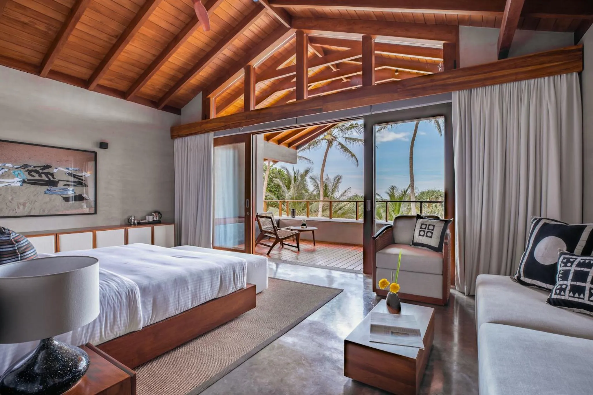 Bed in Villa Thamburu, Bentota