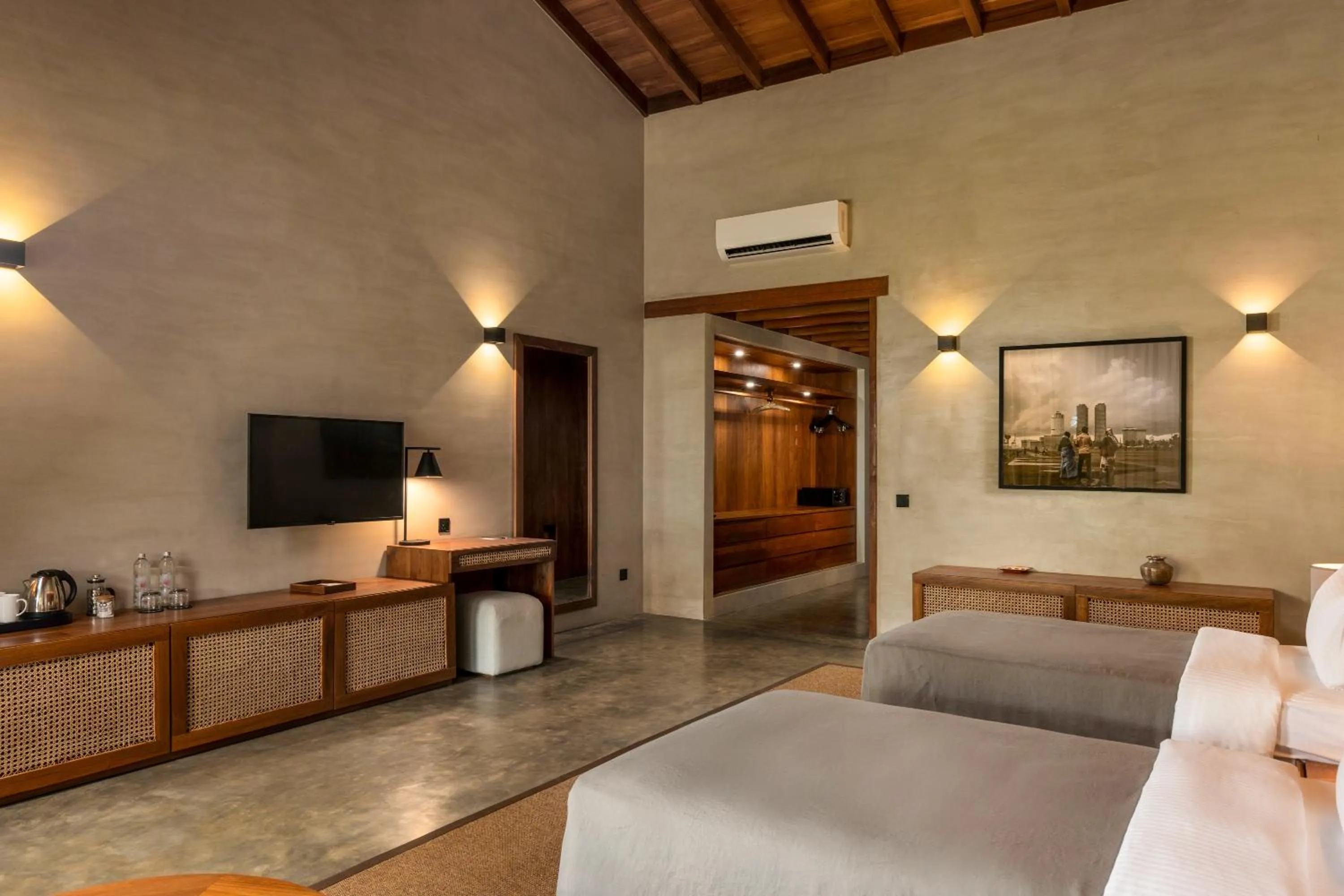 Photo of the whole room in Villa Thamburu, Bentota