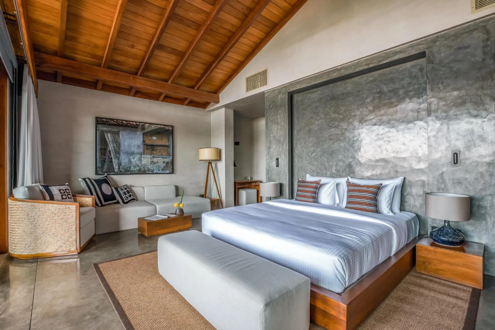 Bed in Villa Thamburu, Bentota