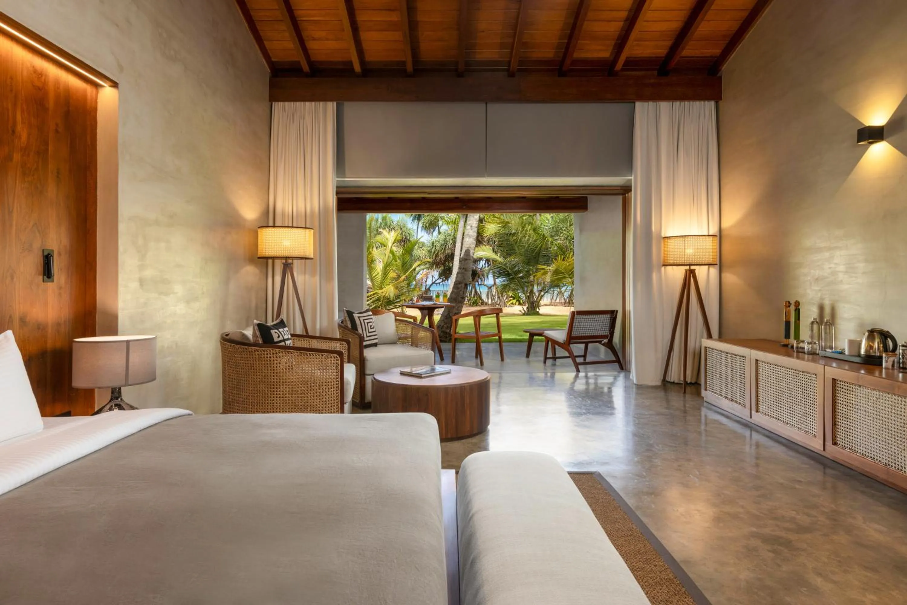 Photo of the whole room, Bed in Villa Thamburu, Bentota