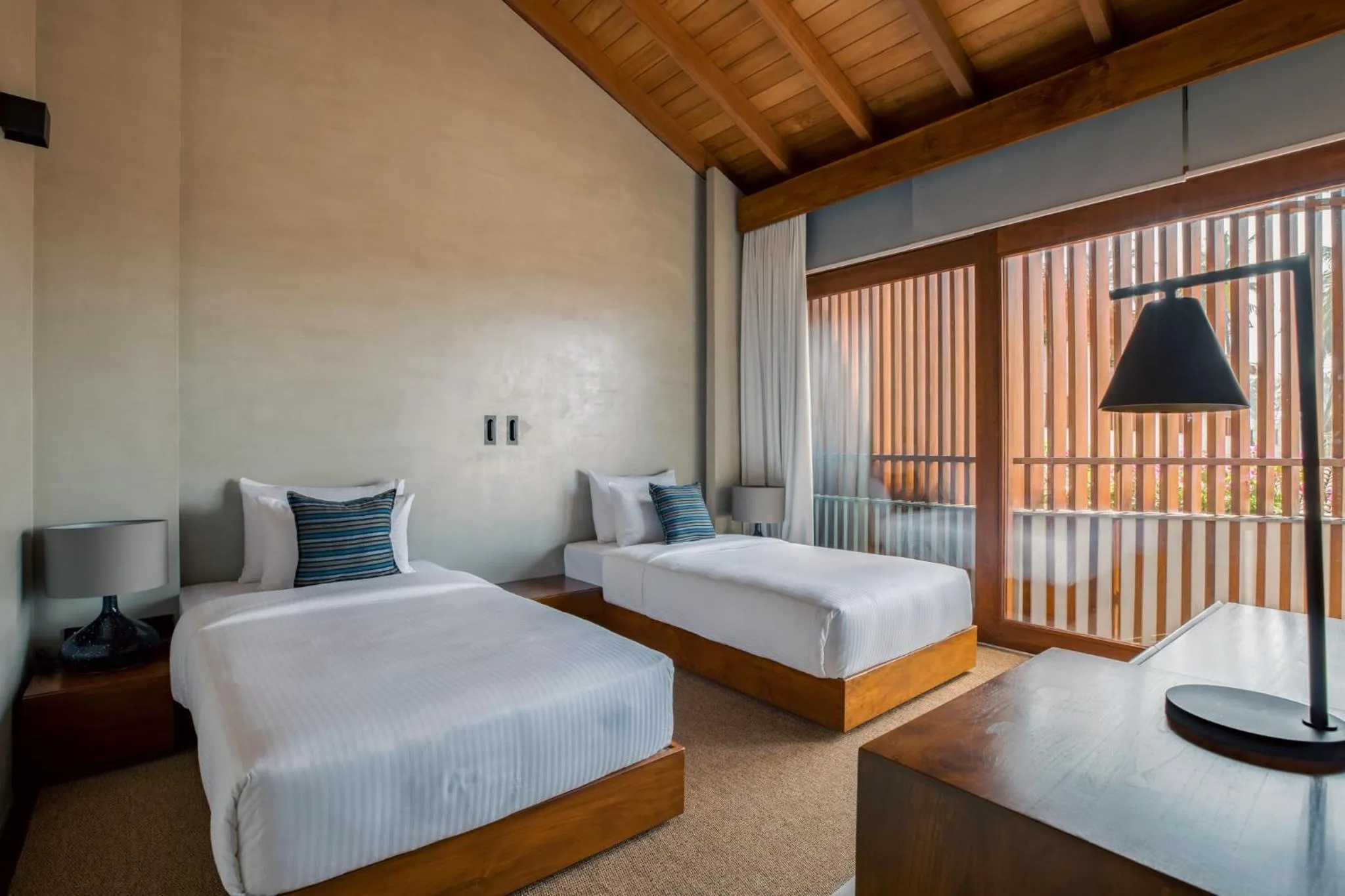 Bedroom, Bed in Villa Thamburu, Bentota