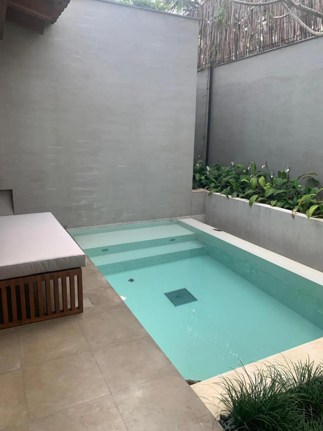 Pool view in Villa Thamburu, Bentota