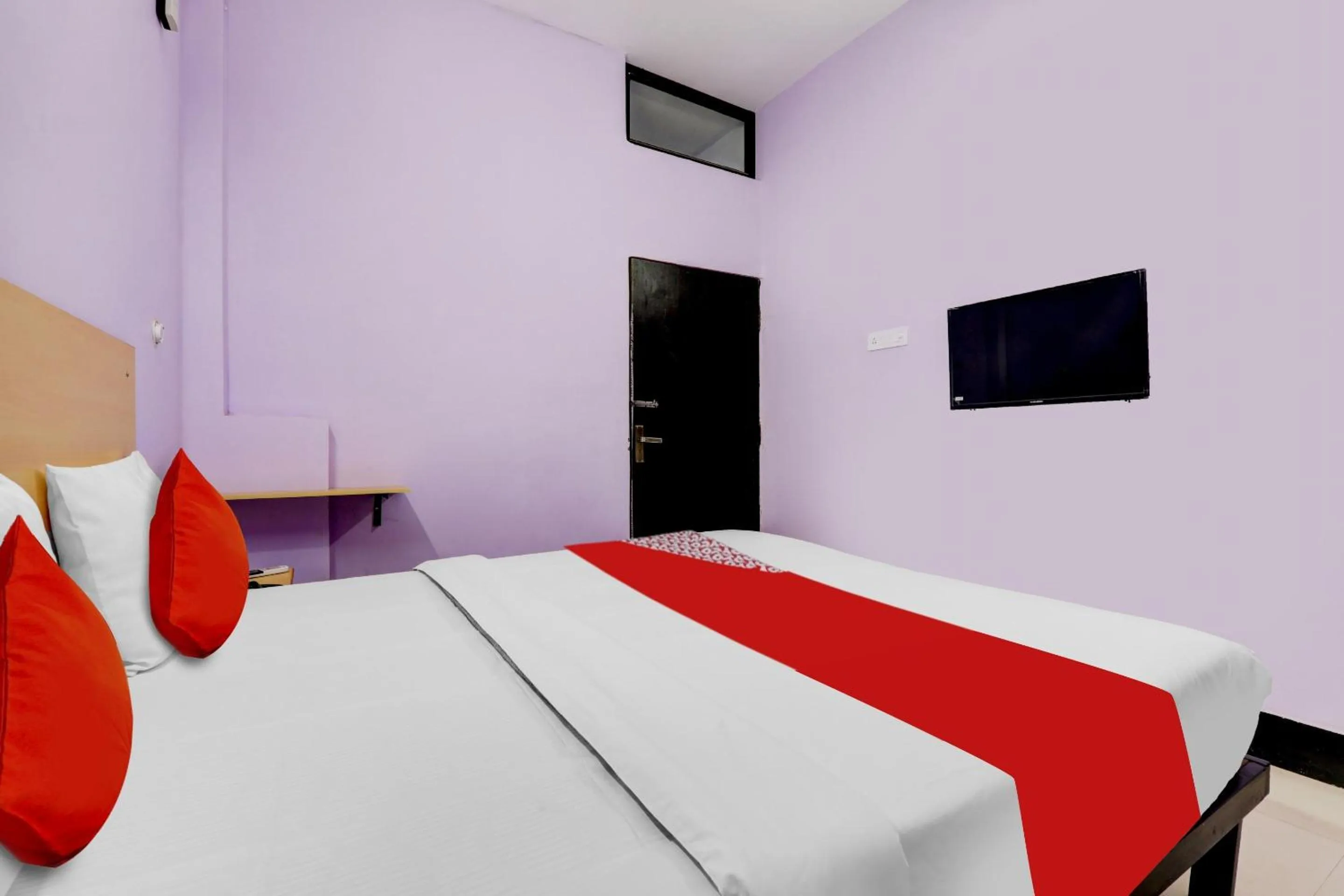 Bathroom in Hotel O SRV Palace