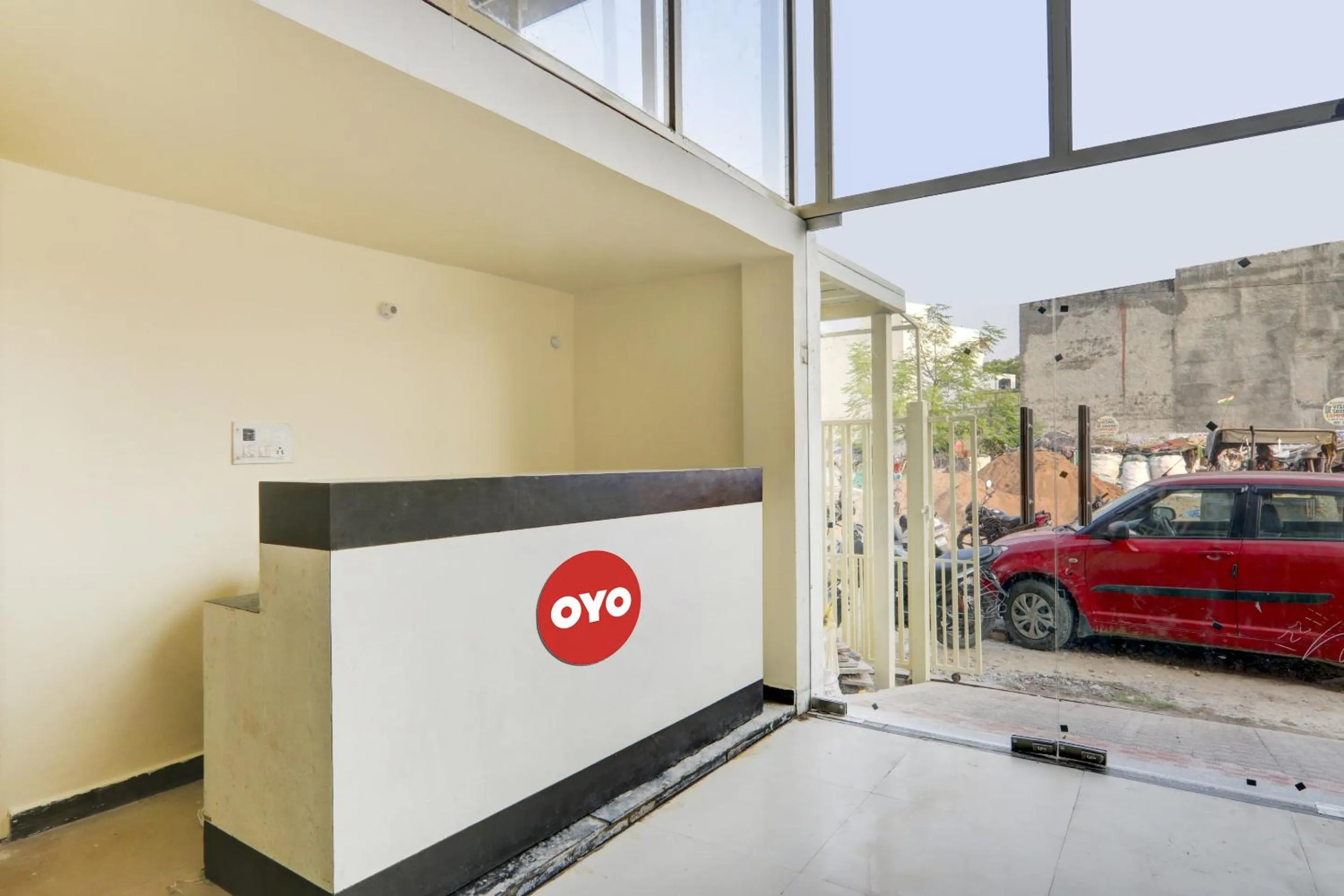 Lobby or reception in Hotel O SRV Palace