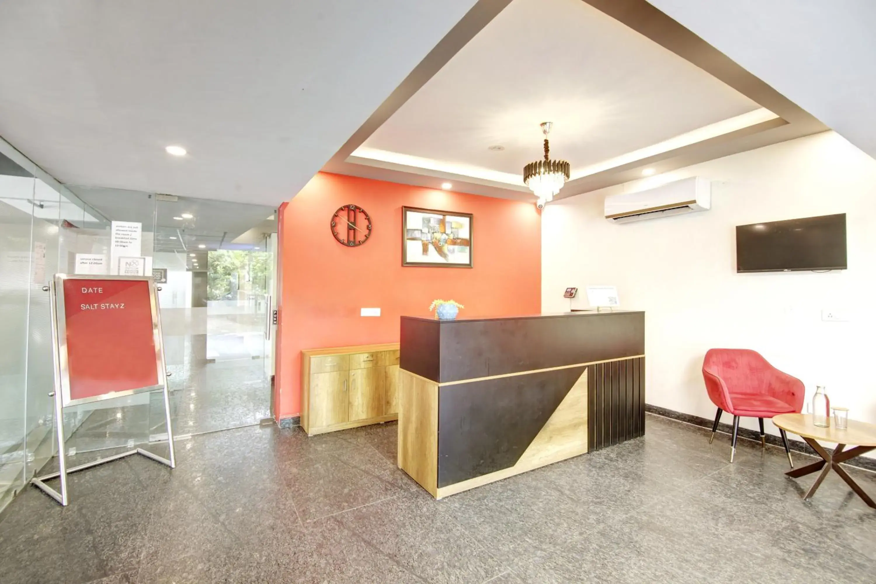 Lobby or reception in Saltstayz Select - Huda City Center Lobby or reception in Saltstayz Select - Huda City Center