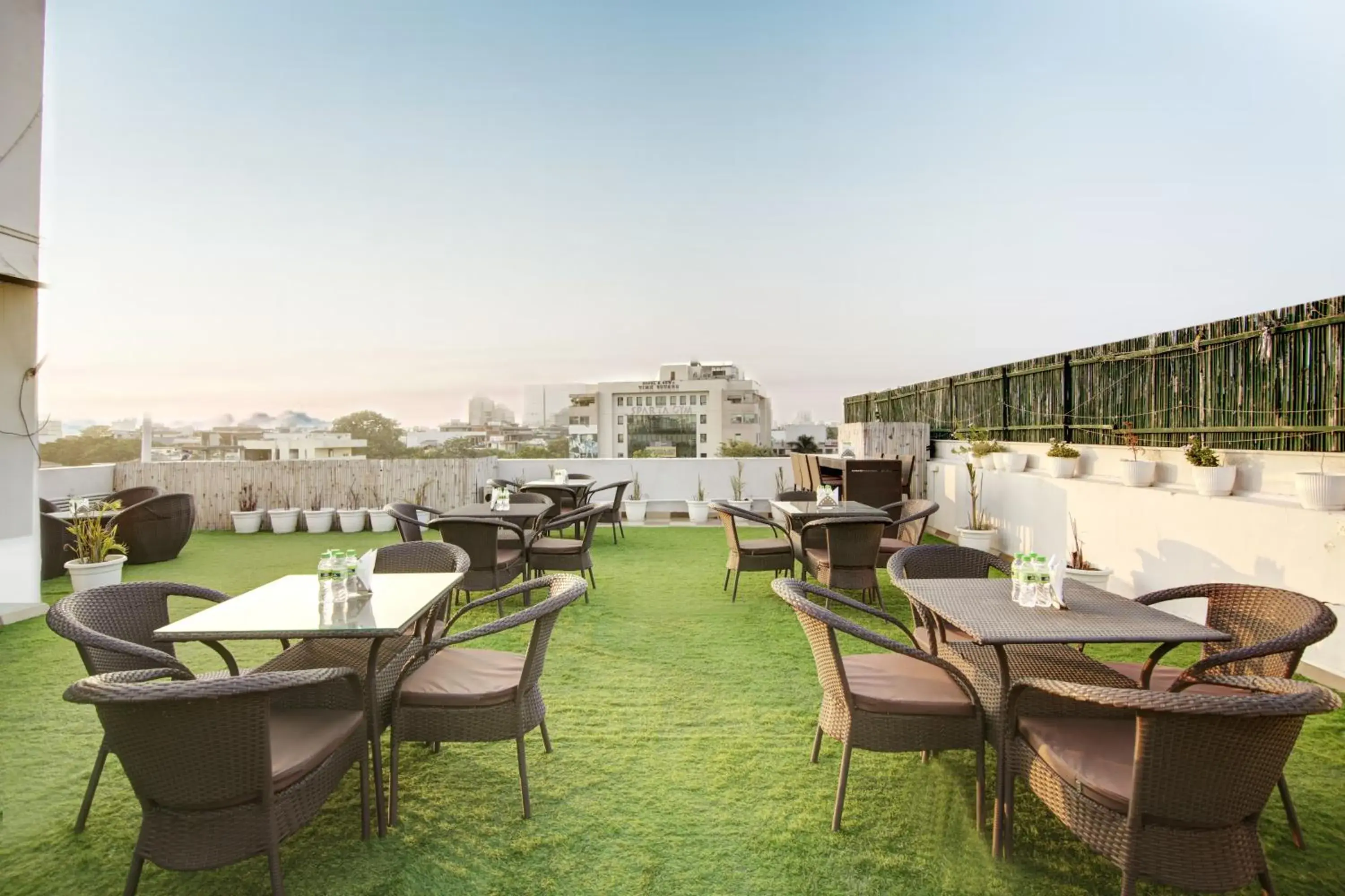 Restaurant/places to eat in Saltstayz Select - Huda City Center Restaurant/places to eat in Saltstayz Select - Huda City Center