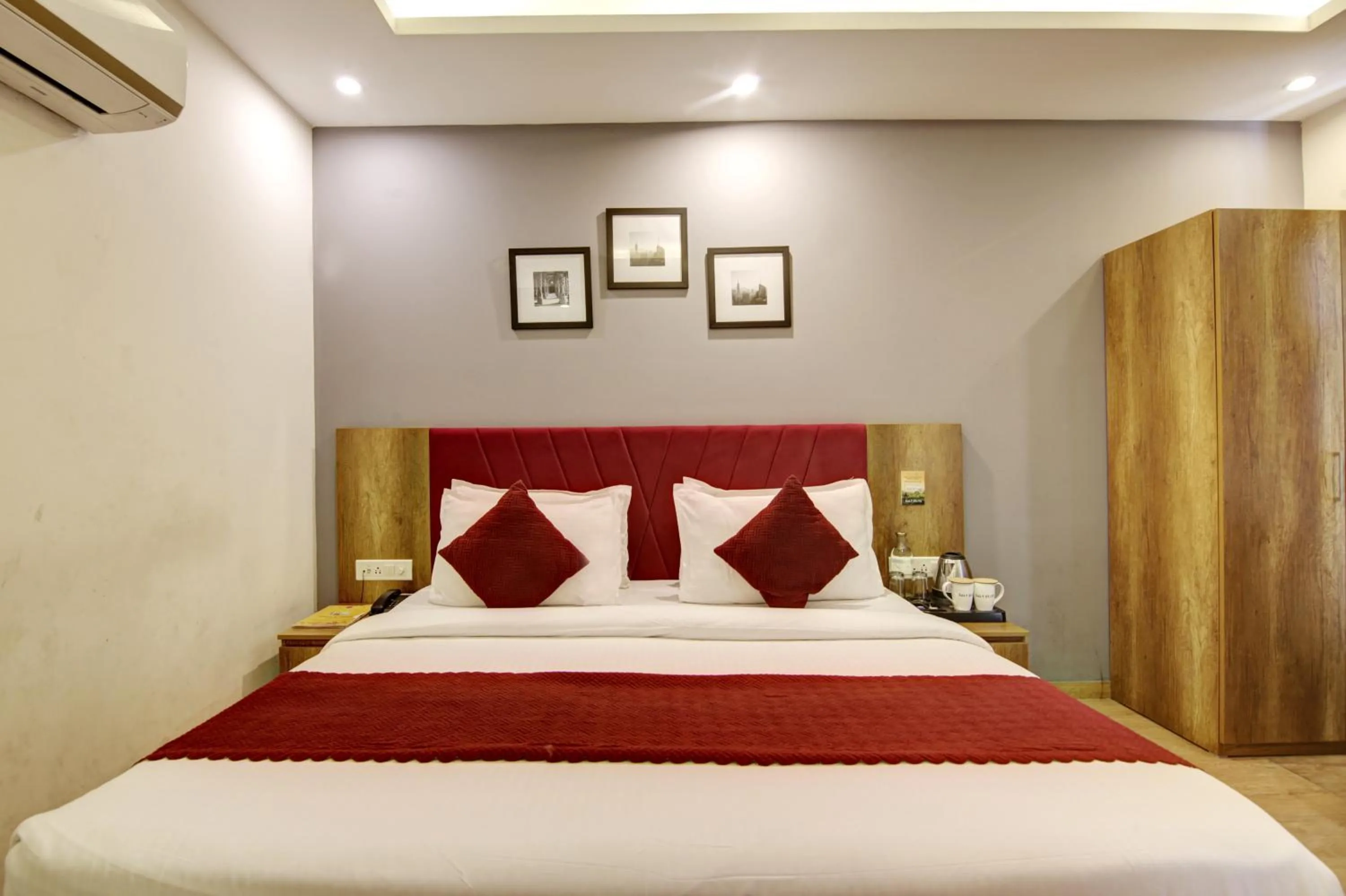 Bed in Saltstayz Select - Huda City Center
