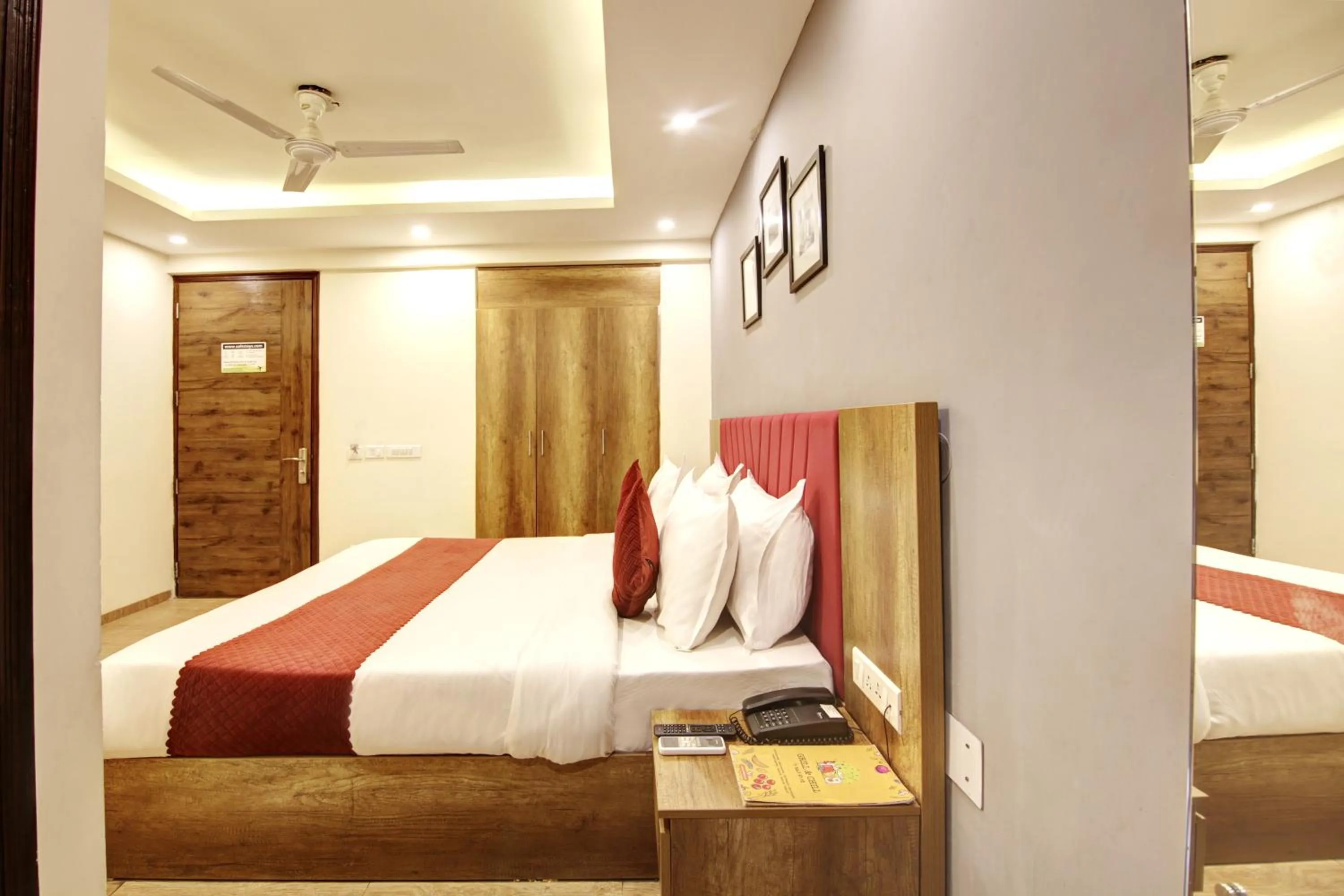 Bed in Saltstayz Select - Huda City Center