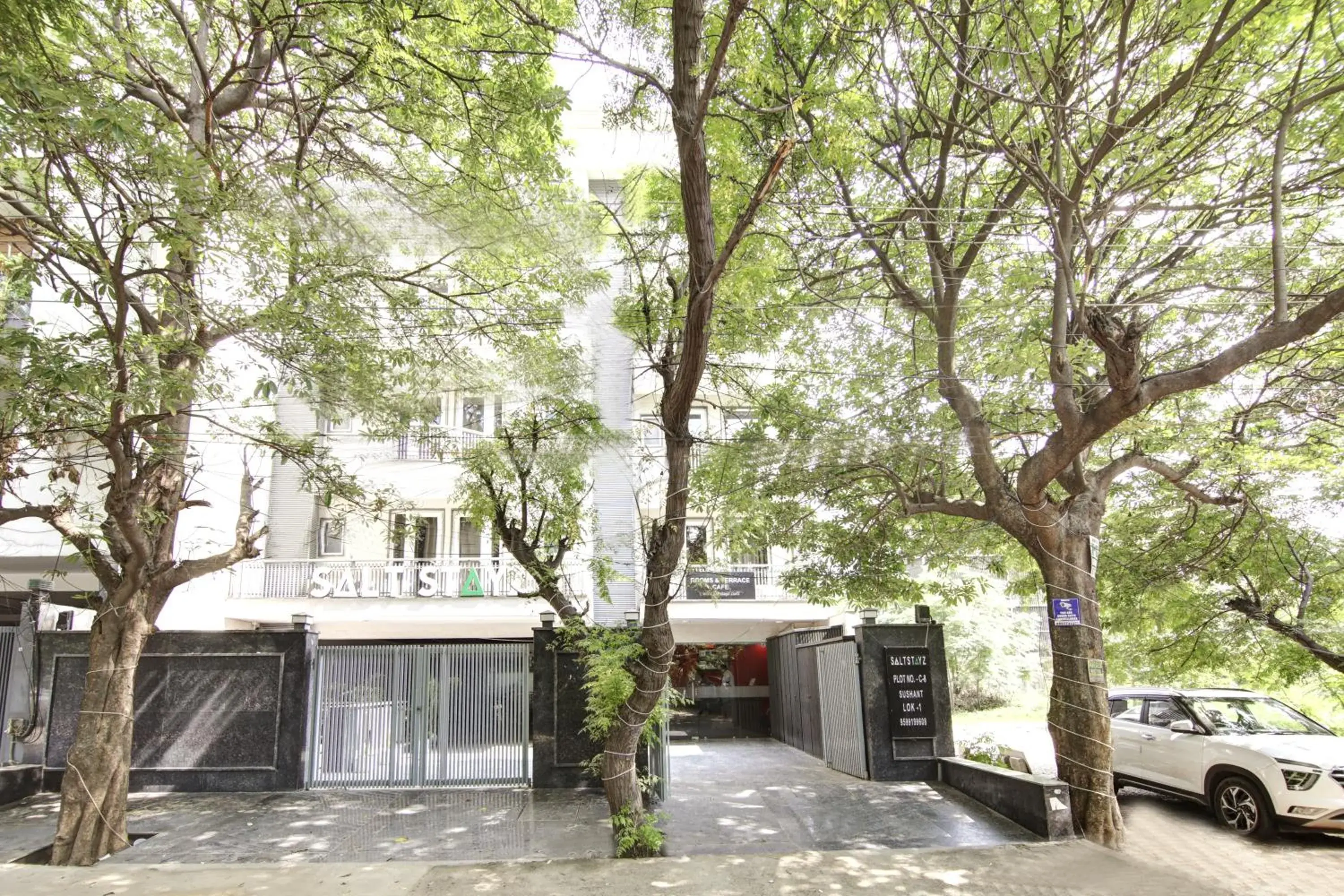 Property building in Saltstayz Select - Huda City Center Property building in Saltstayz Select - Huda City Center