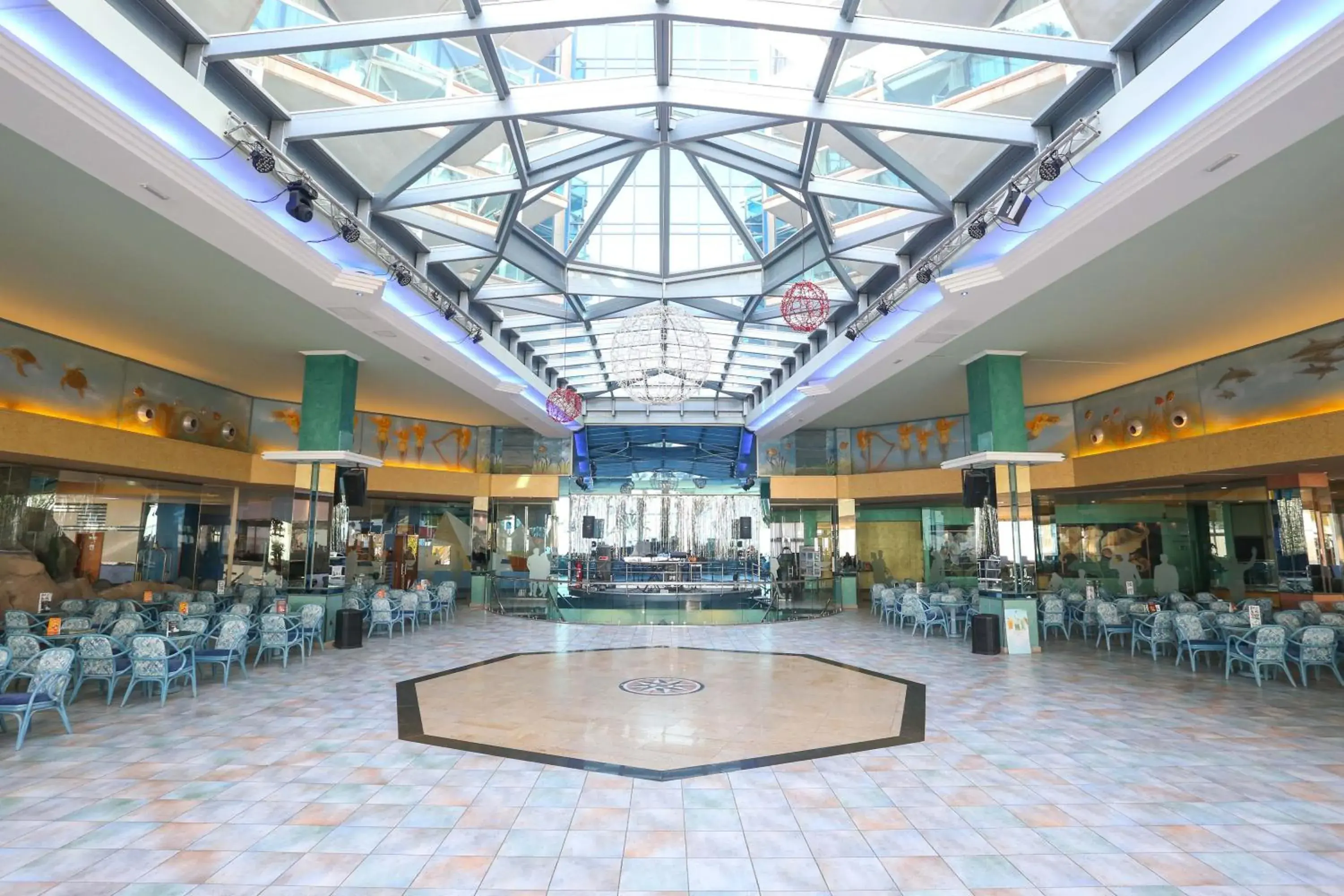 Lounge or bar in KAKTUS Hotel Kaktus Albir Lounge or bar in KAKTUS Hotel Kaktus Albir