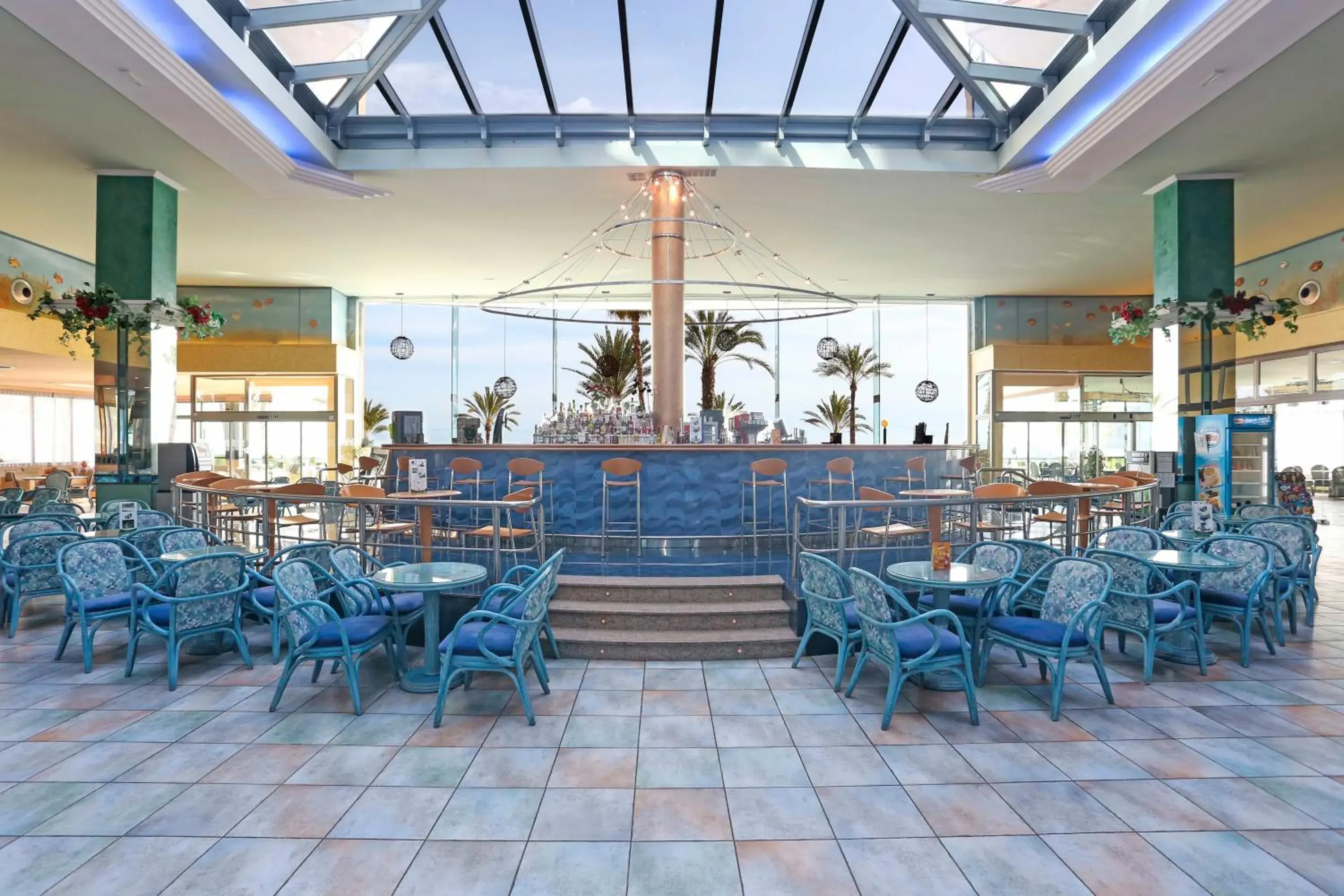 Lounge or bar in KAKTUS Hotel Kaktus Albir Lounge or bar in KAKTUS Hotel Kaktus Albir