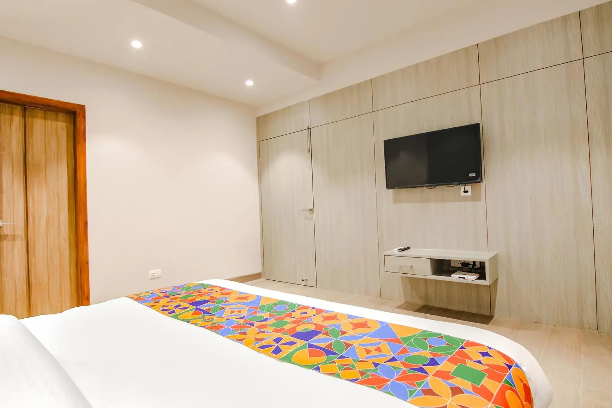 Bed in FabHotel Prime K9 Grand Bed in FabHotel Prime K9 Grand