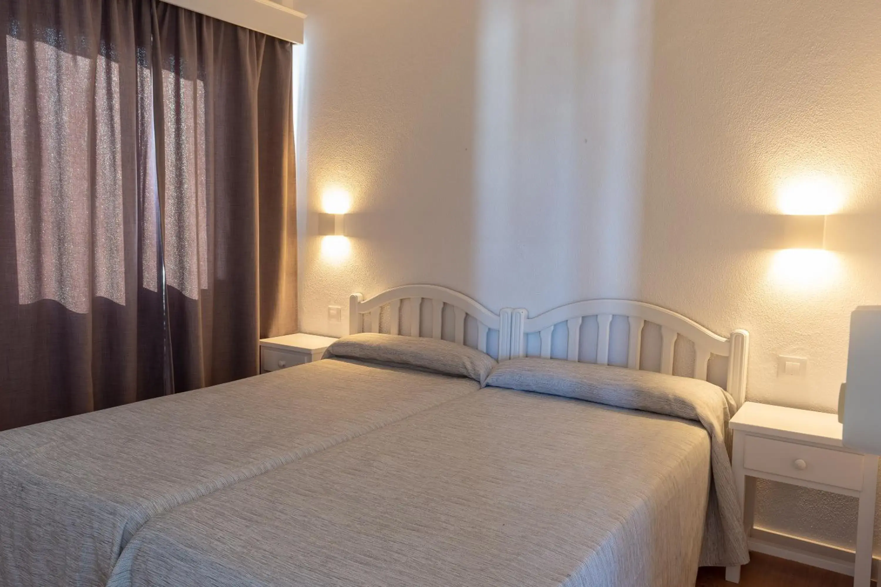 Bedroom, Bed in Naranjos Resort Menorca Bedroom, Bed in Naranjos Resort Menorca