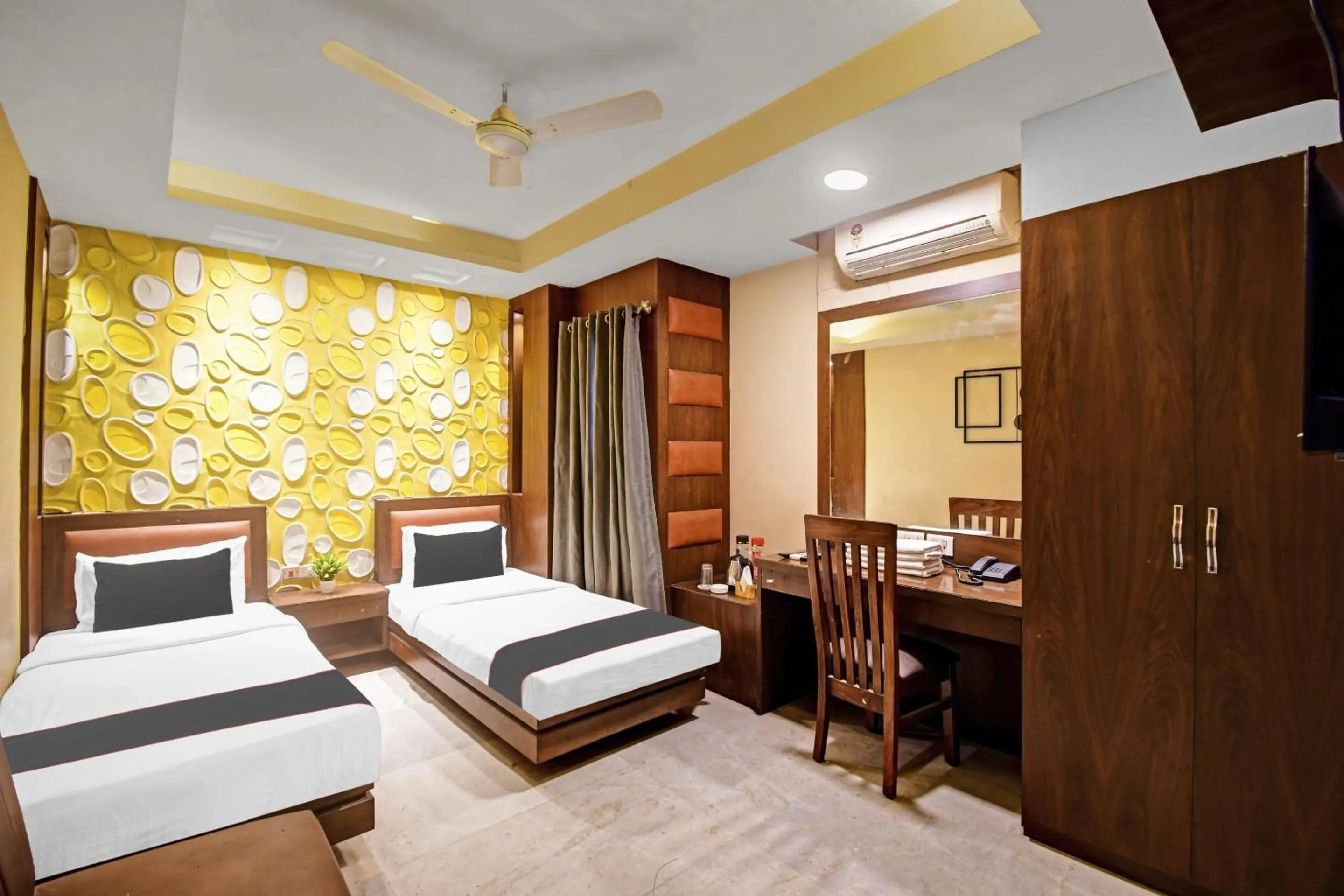 Bedroom, Bed in Super Collection O Avenue Regency Near Kalighat Kali Temple