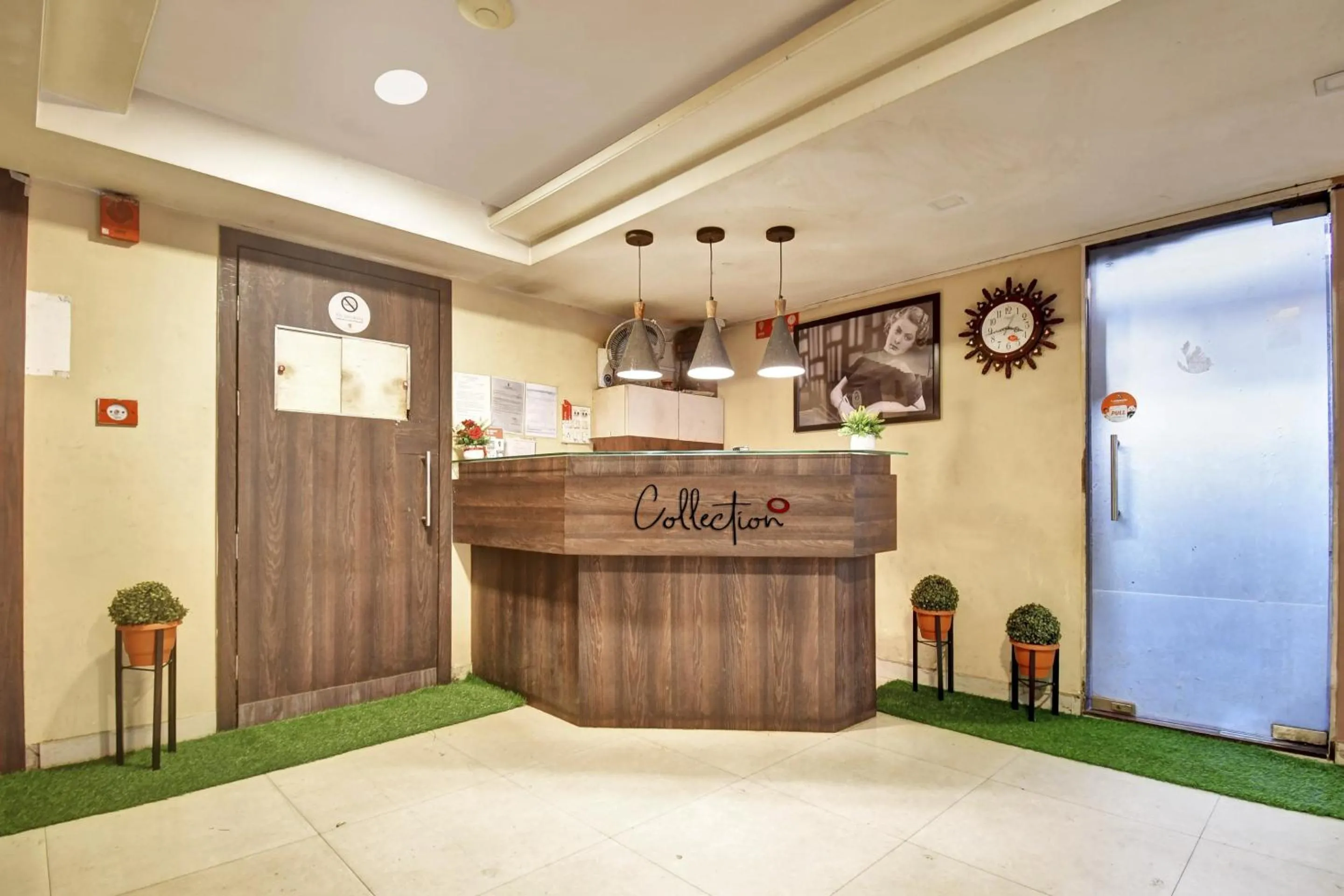 Lobby or reception in Super Collection O Avenue Regency Near Kalighat Kali Temple