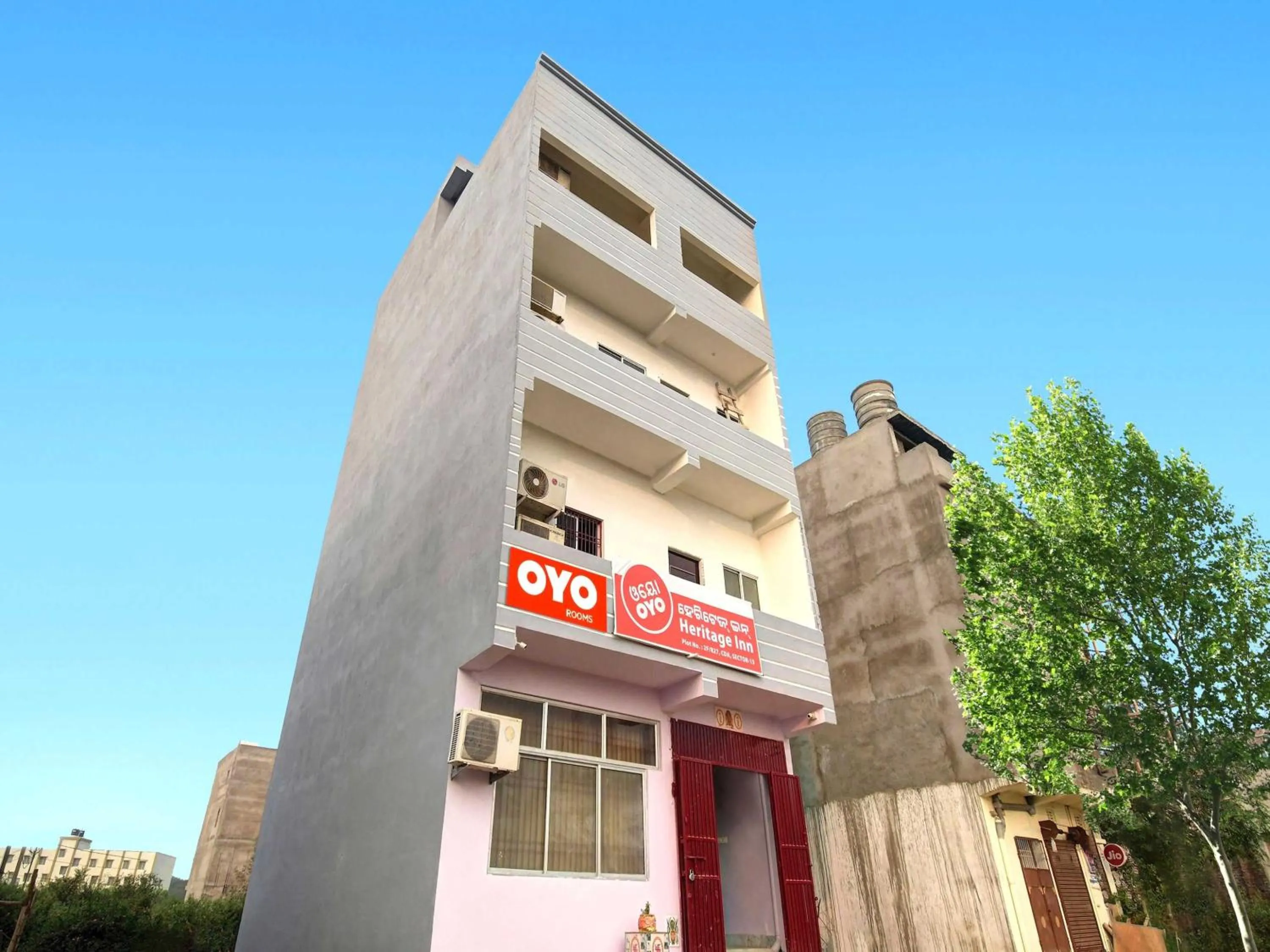 Facade/entrance in Hotel O Heritage Inn