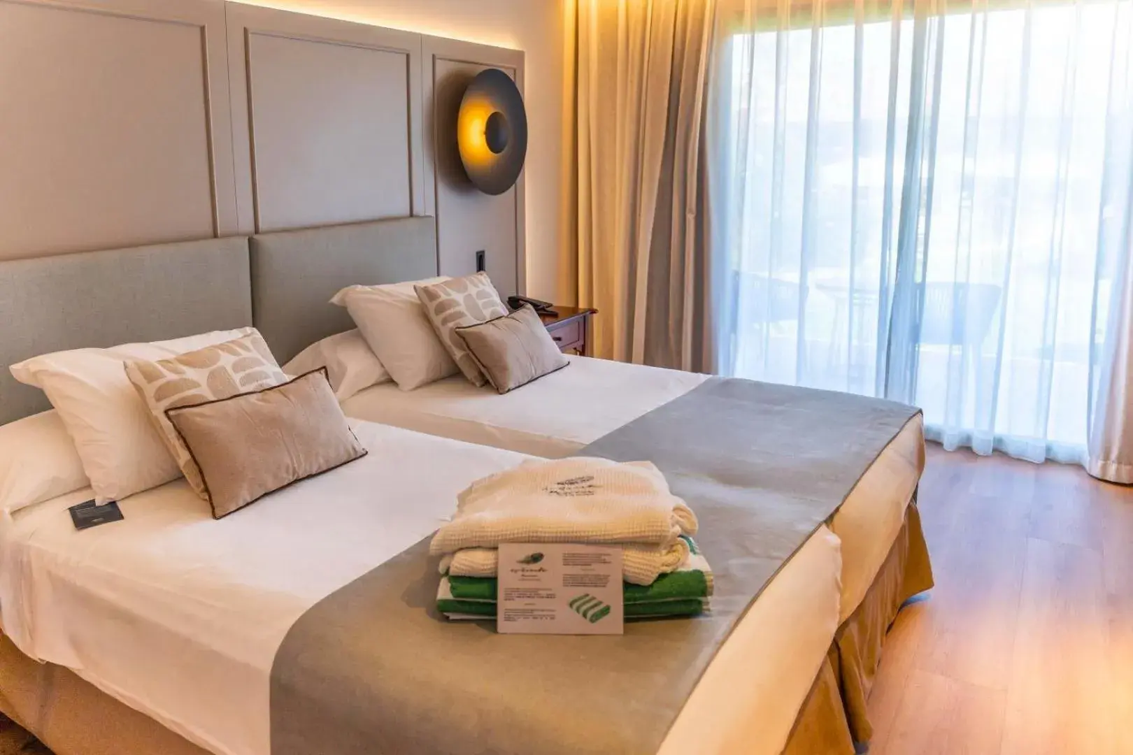 Deluxe Twin Room in La Quinta Menorca by PortBlue Boutique - Adults Only Deluxe Twin Room in La Quinta Menorca by PortBlue Boutique - Adults Only