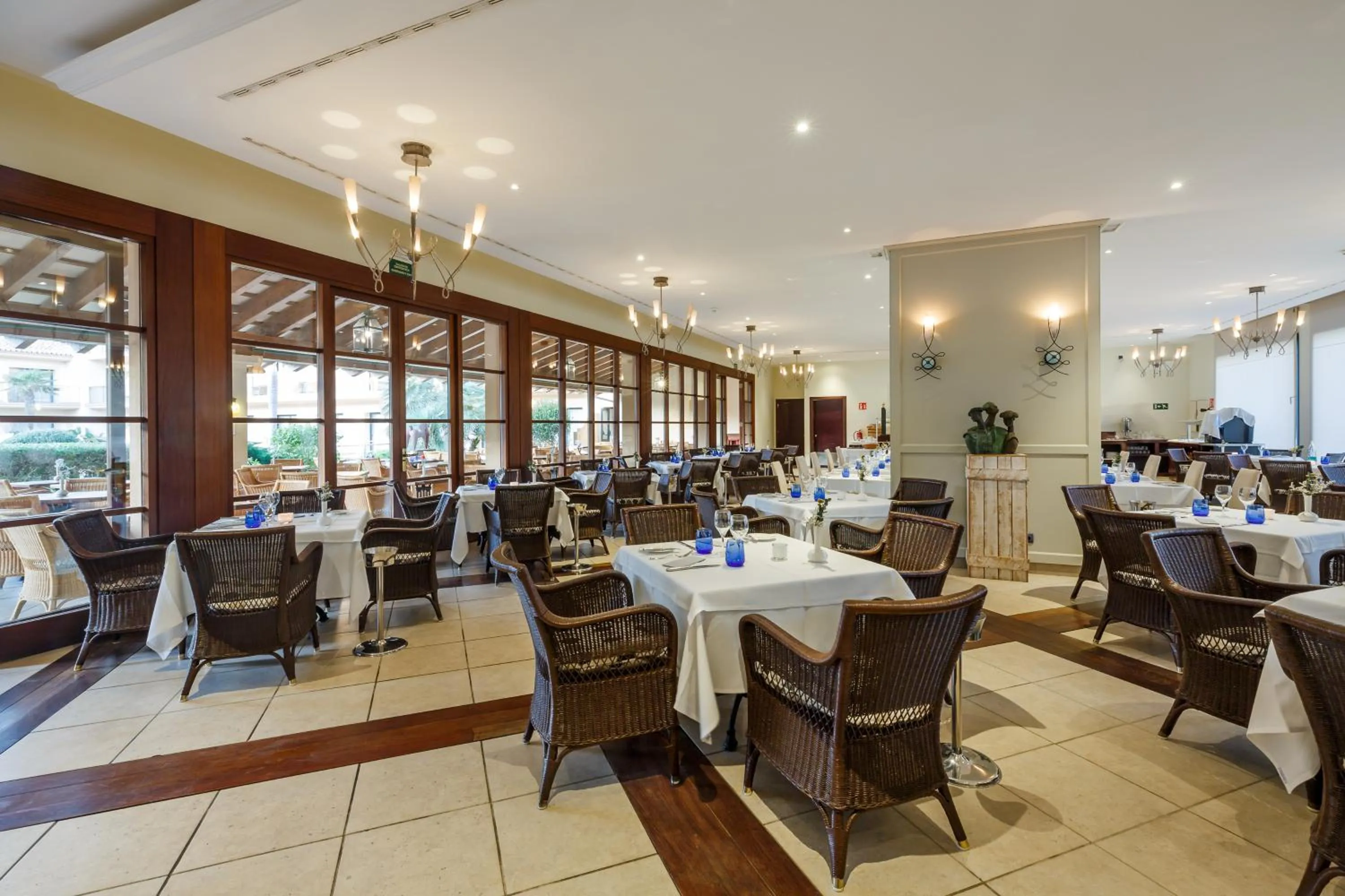 Restaurant/places to eat in La Quinta Menorca by PortBlue Boutique - Adults Only