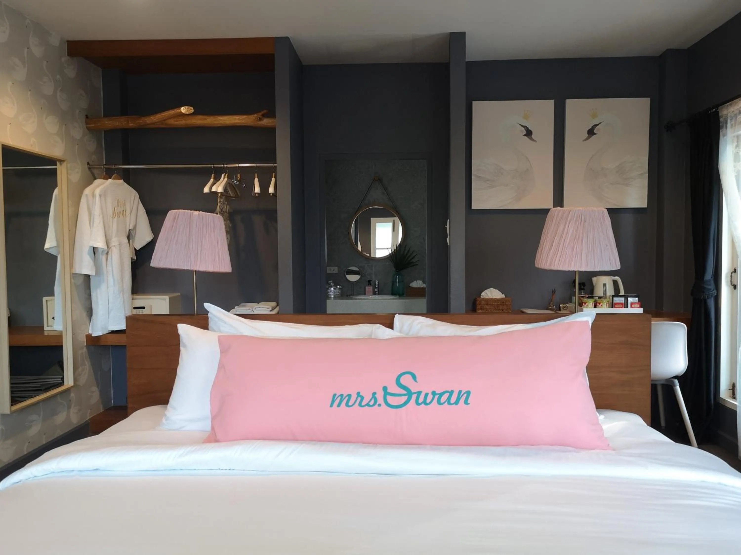 Bed in Mrs. Swan Hotel