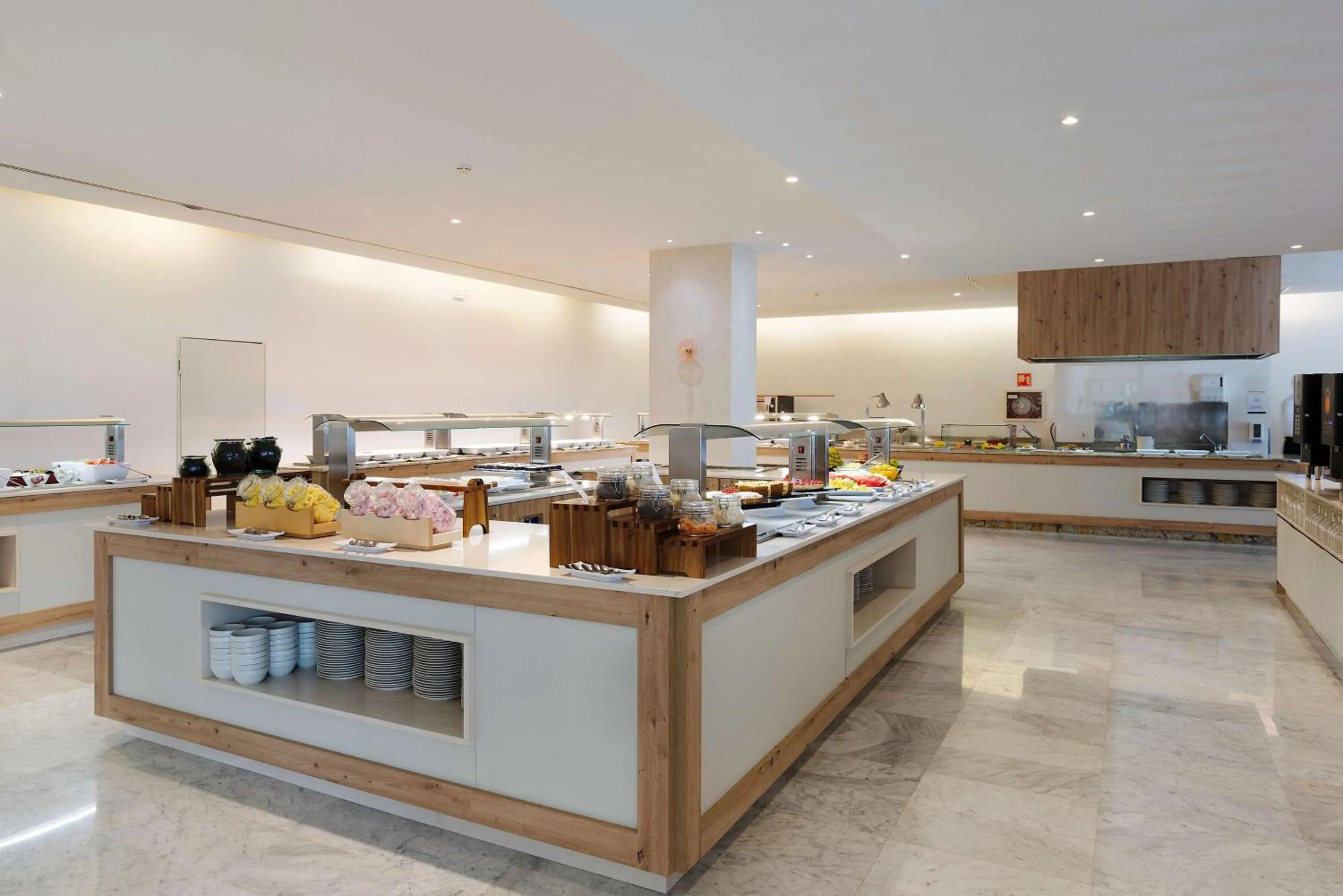 Restaurant/places to eat in Alua Illa de Menorca