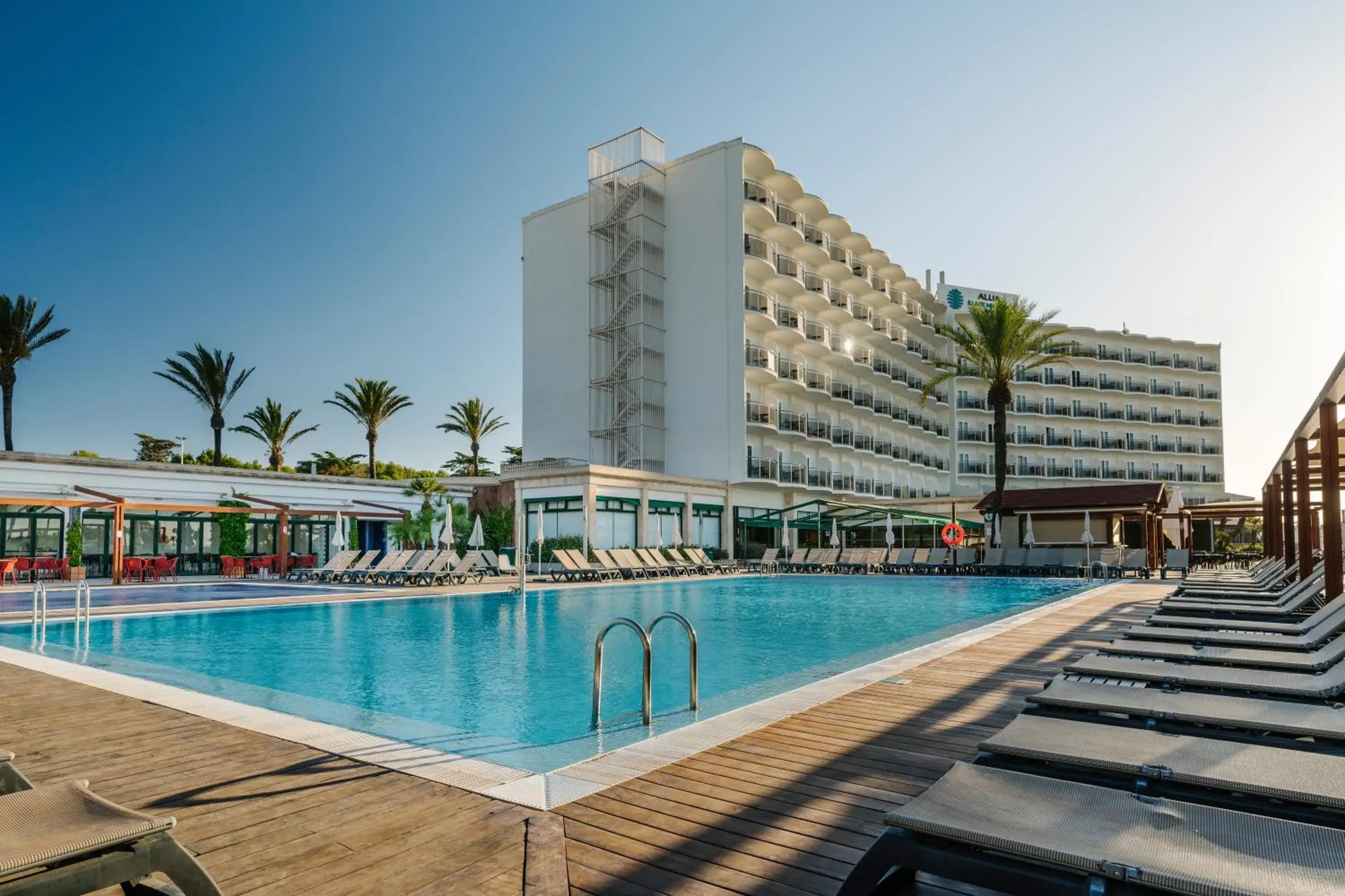 Property building in Alua Illa de Menorca Property building in Alua Illa de Menorca