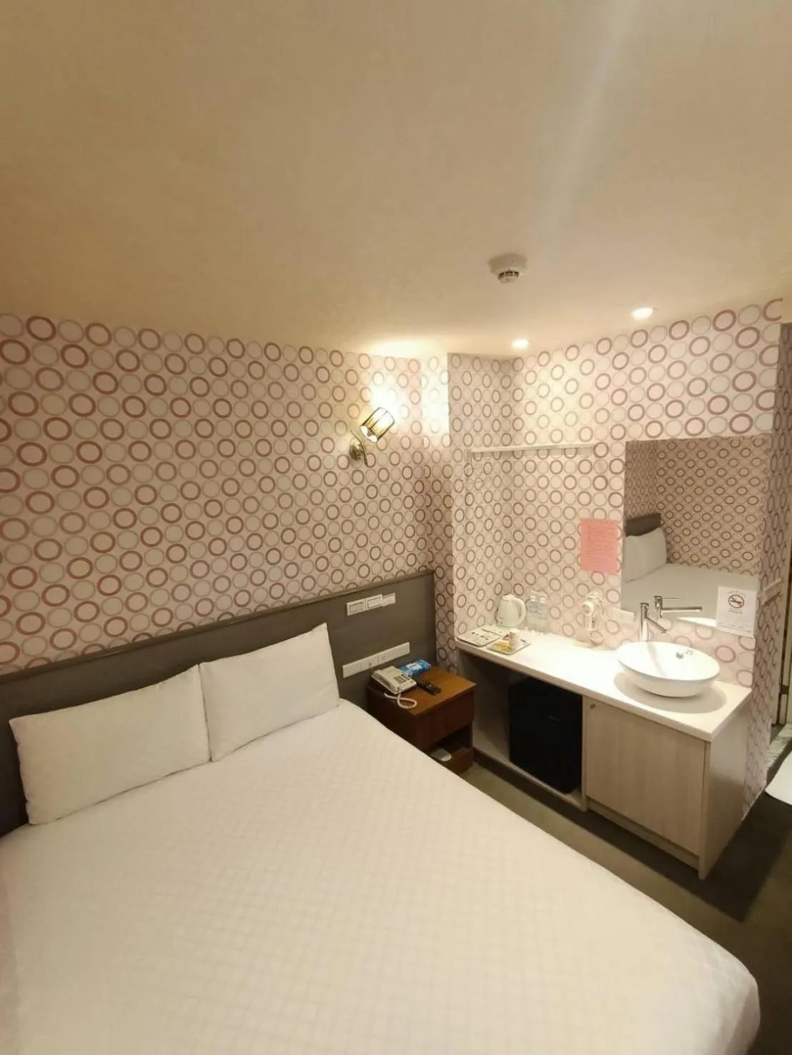 Bedroom, Bed in Taiwan Seven Days Boutique Hotel