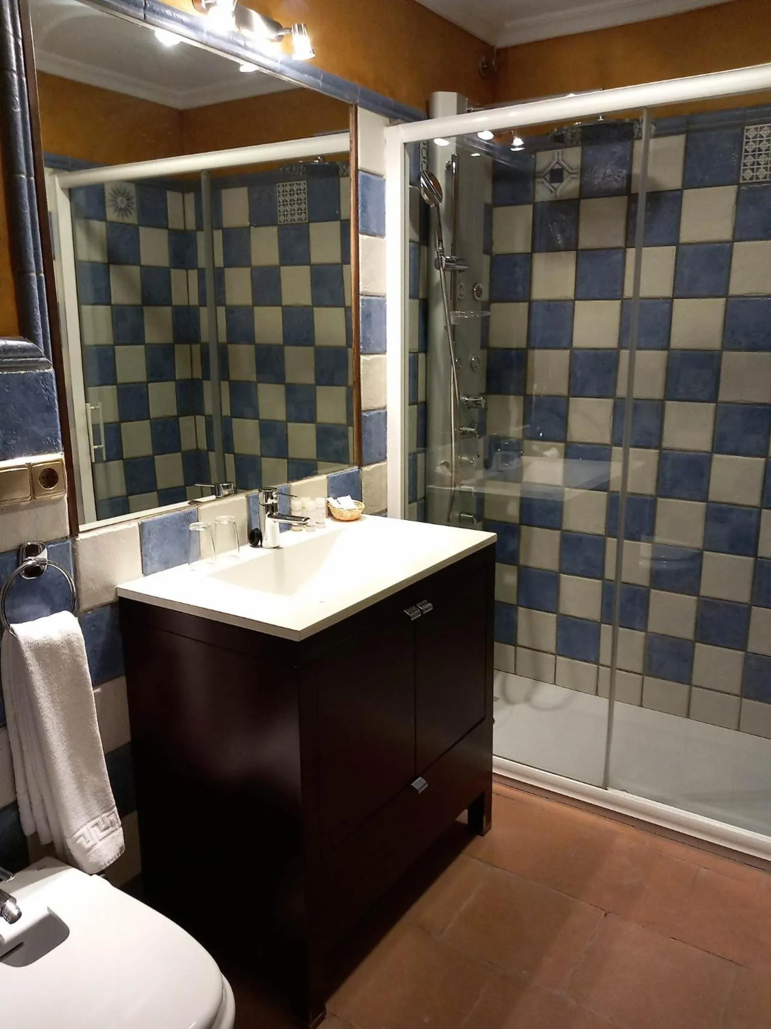 Shower in Hospedium Palacio del Gobernador