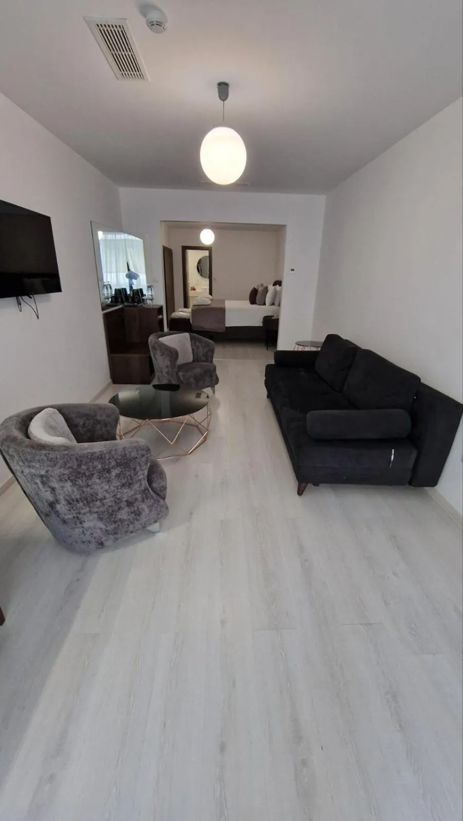 Seating area in International Atene hotel