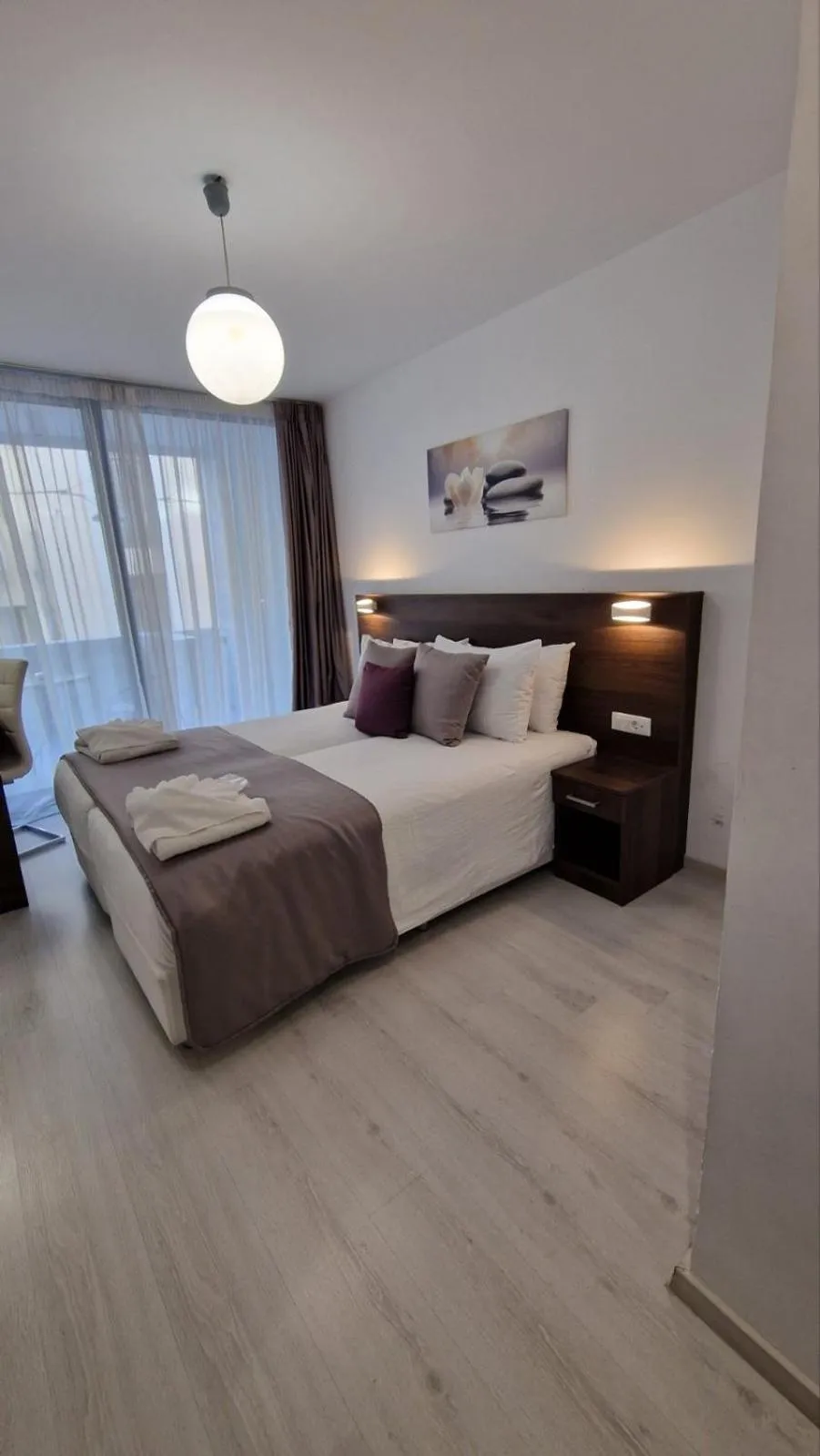 Bedroom, Bed in International Atene hotel