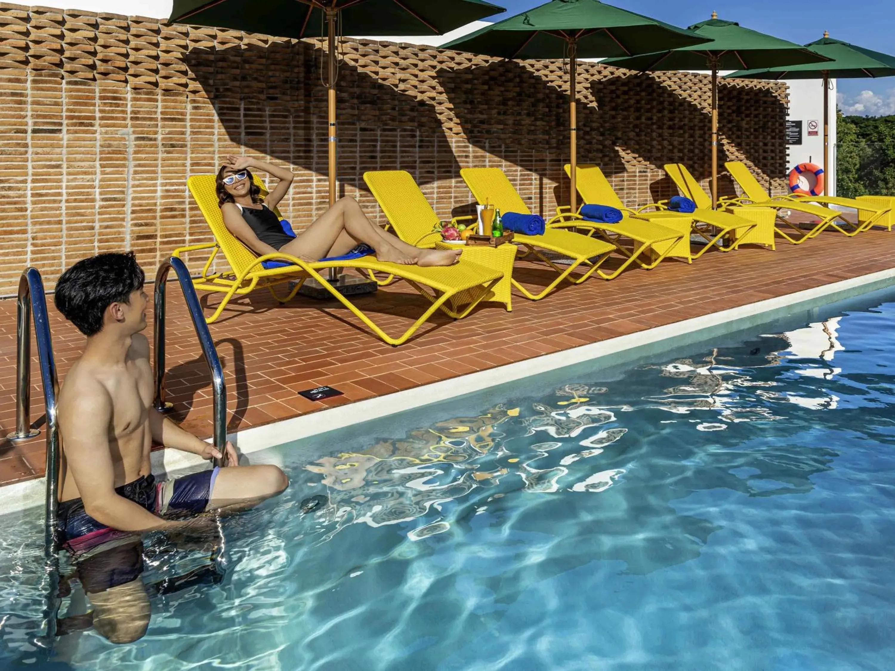 Pool view in ibis Chiang Mai Nimman Journeyhub Pool view in ibis Chiang Mai Nimman Journeyhub