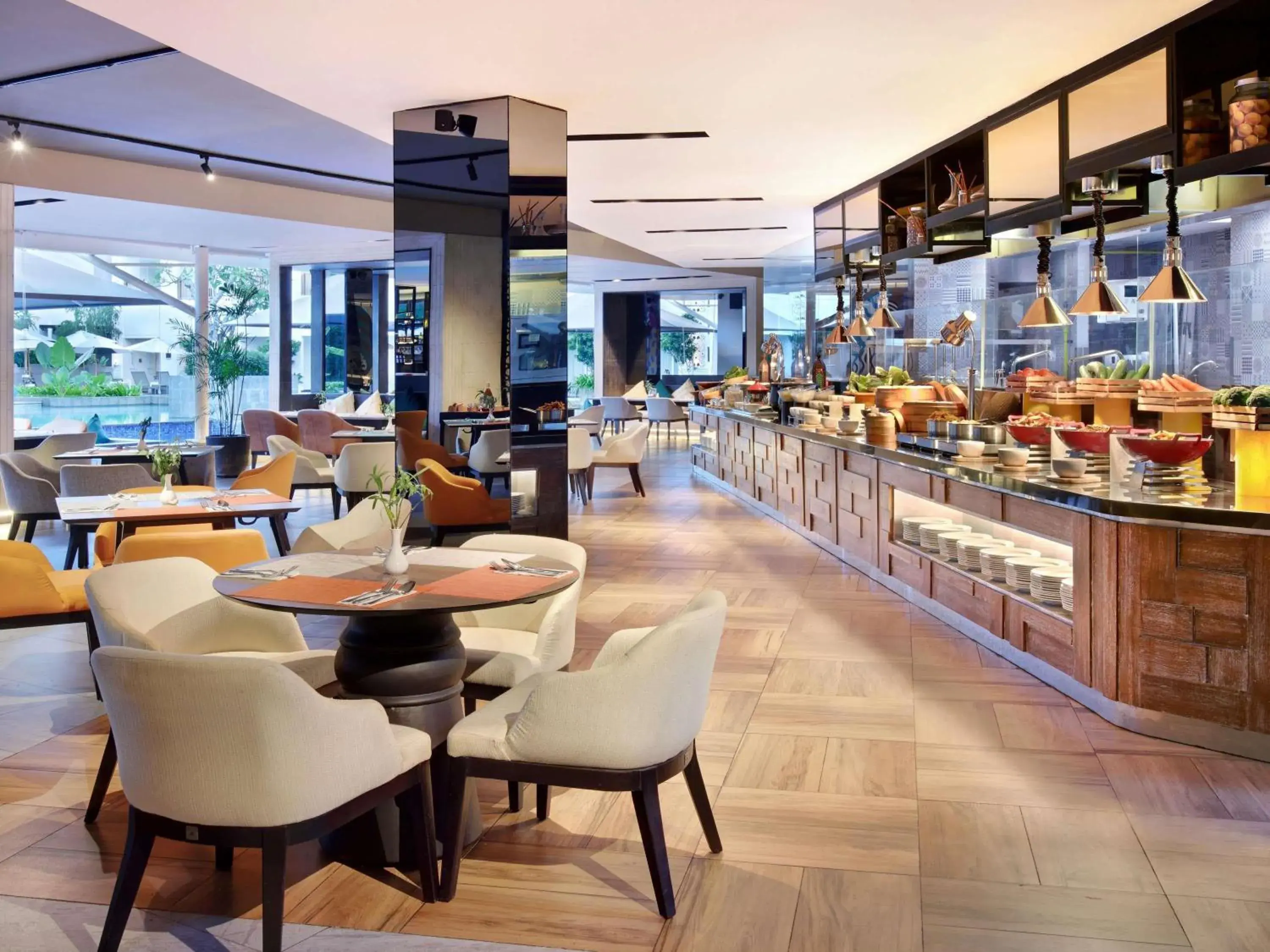 Restaurant/places to eat in Grand Mercure Bali Seminyak Restaurant/places to eat in Grand Mercure Bali Seminyak