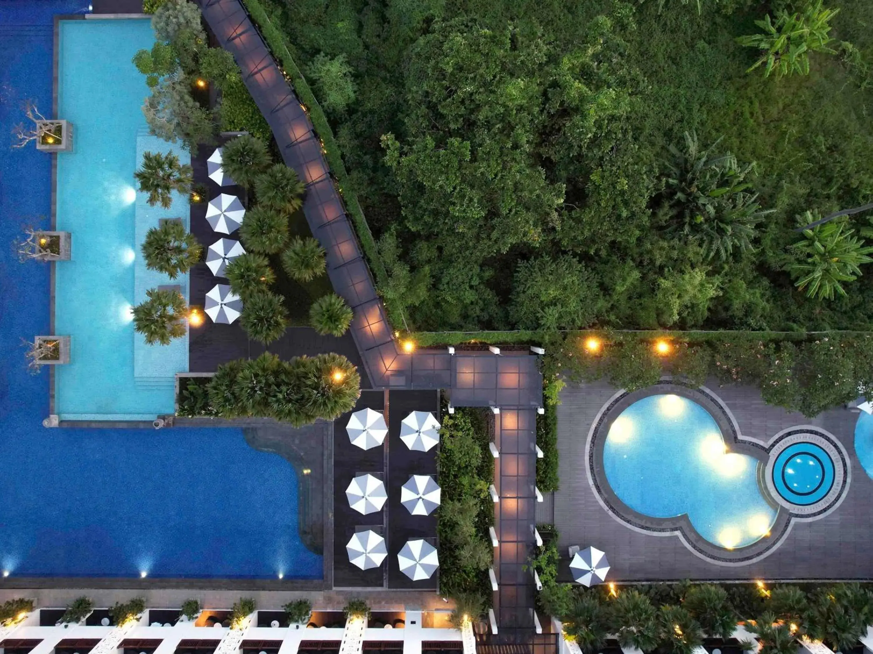 Property building in Grand Mercure Bali Seminyak Property building in Grand Mercure Bali Seminyak