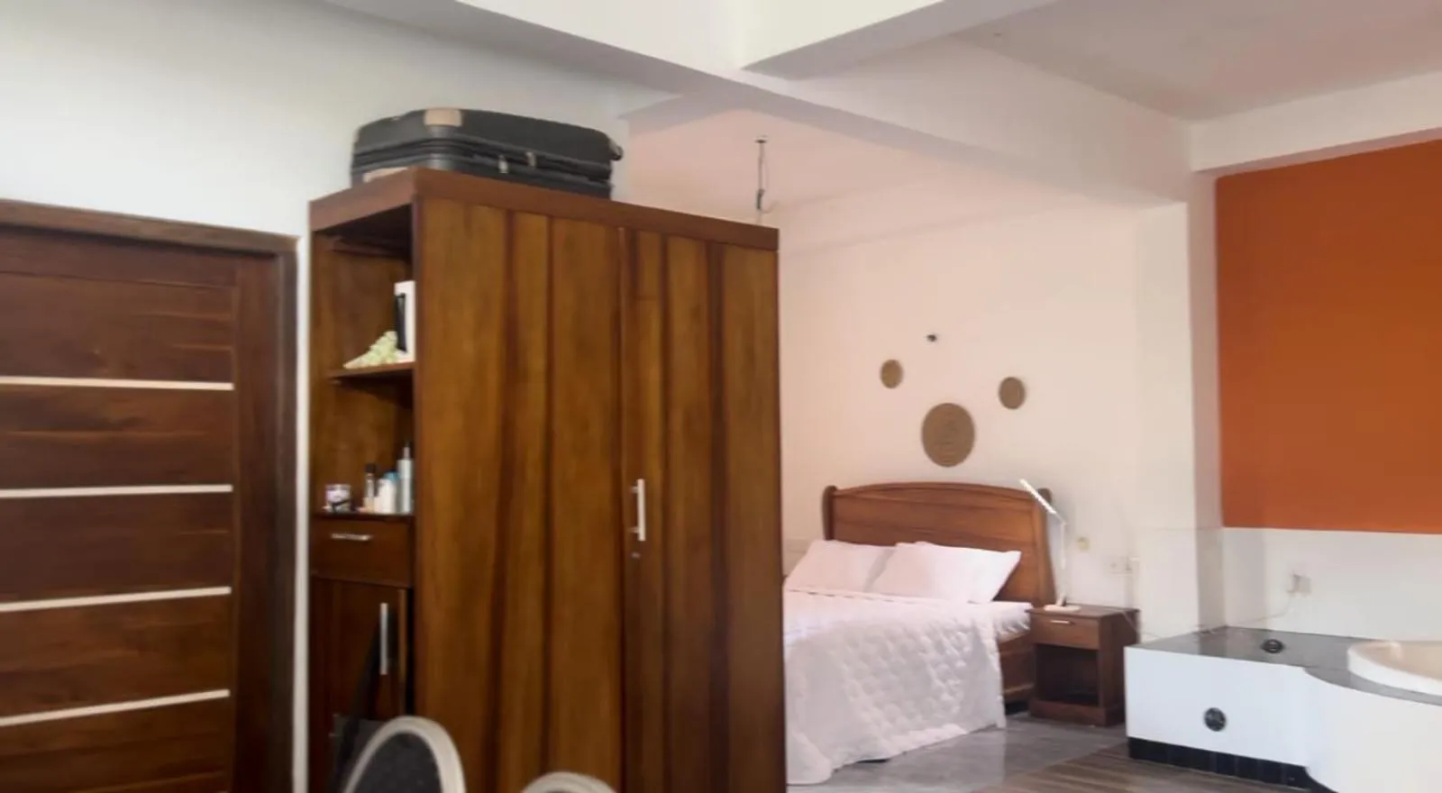Bed in WILD FORTRESS HOTEL Sigiriya