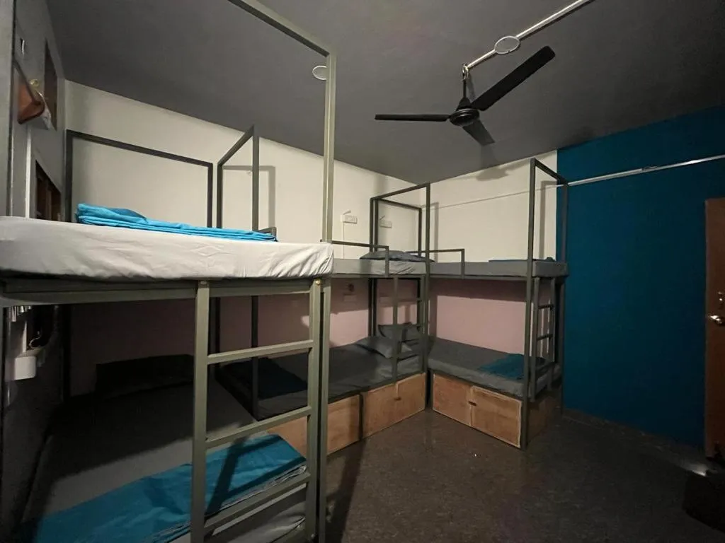 Bed in Unearth Hostel (Pondicherry)