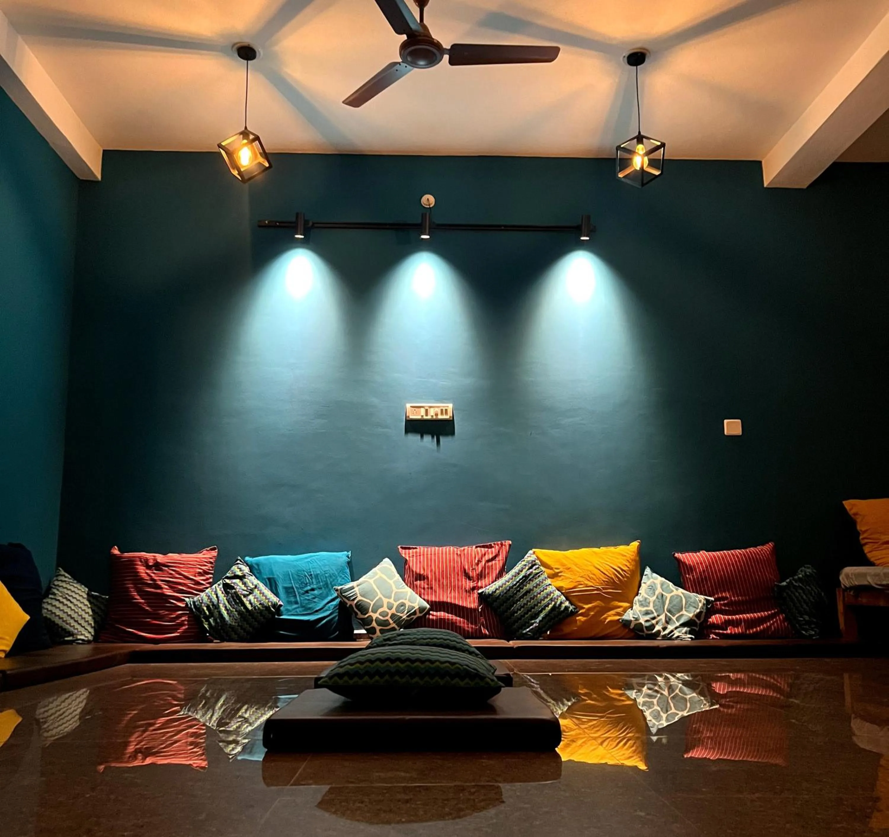 Unearth Hostel (Pondicherry)