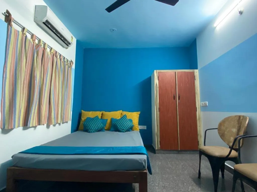 Bed in Unearth Hostel (Pondicherry)
