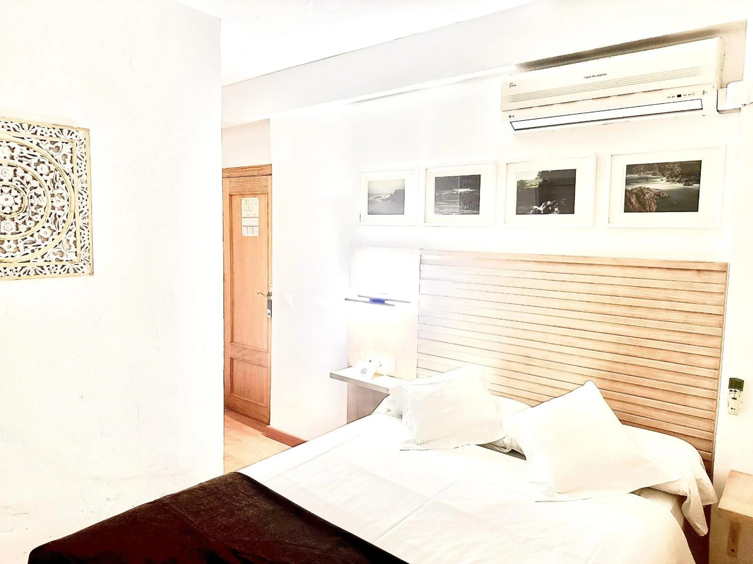 Bedroom, Bed in Arriadh