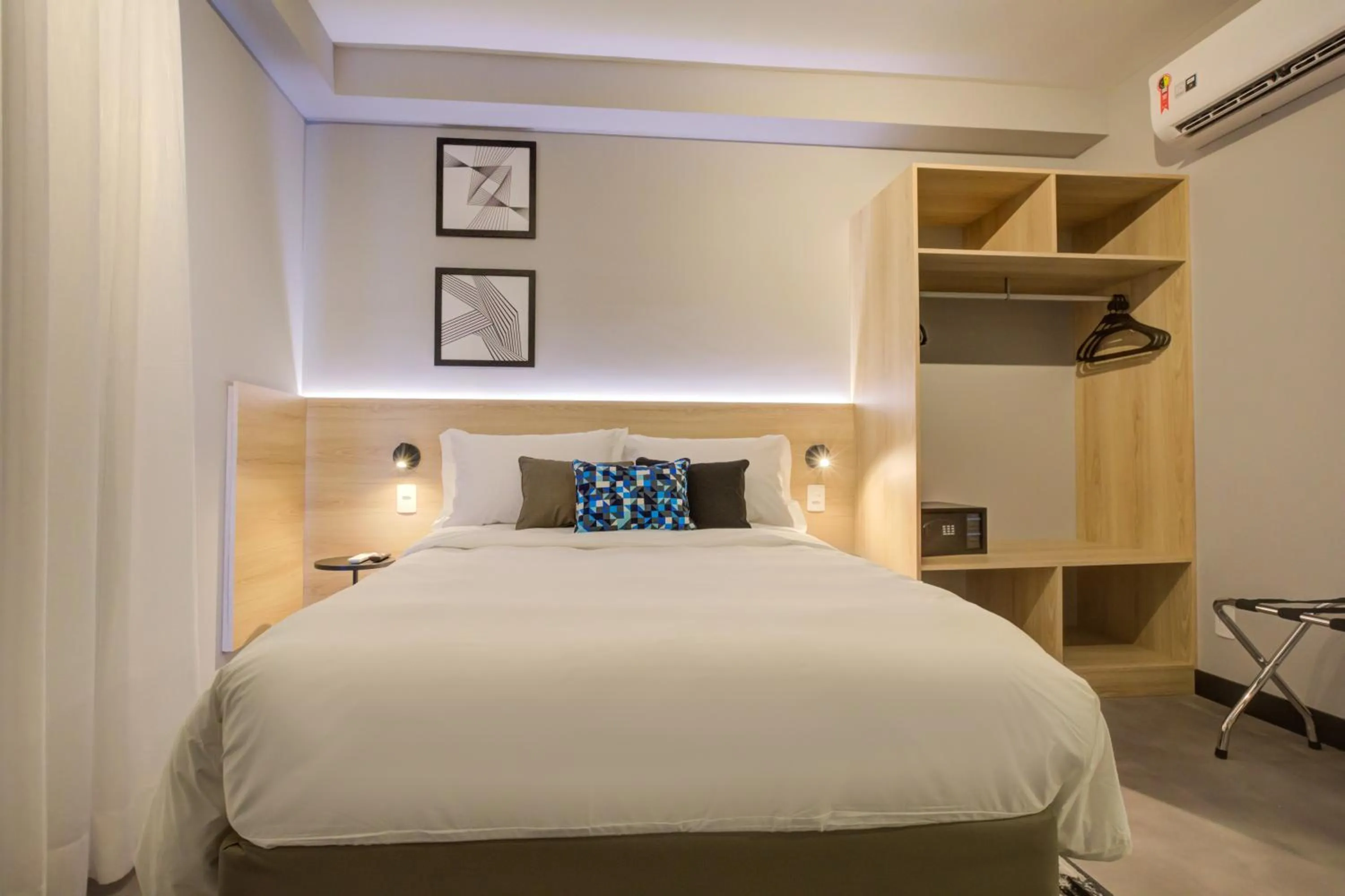 Bed in Roomo Brooklin Morumbi Residencial