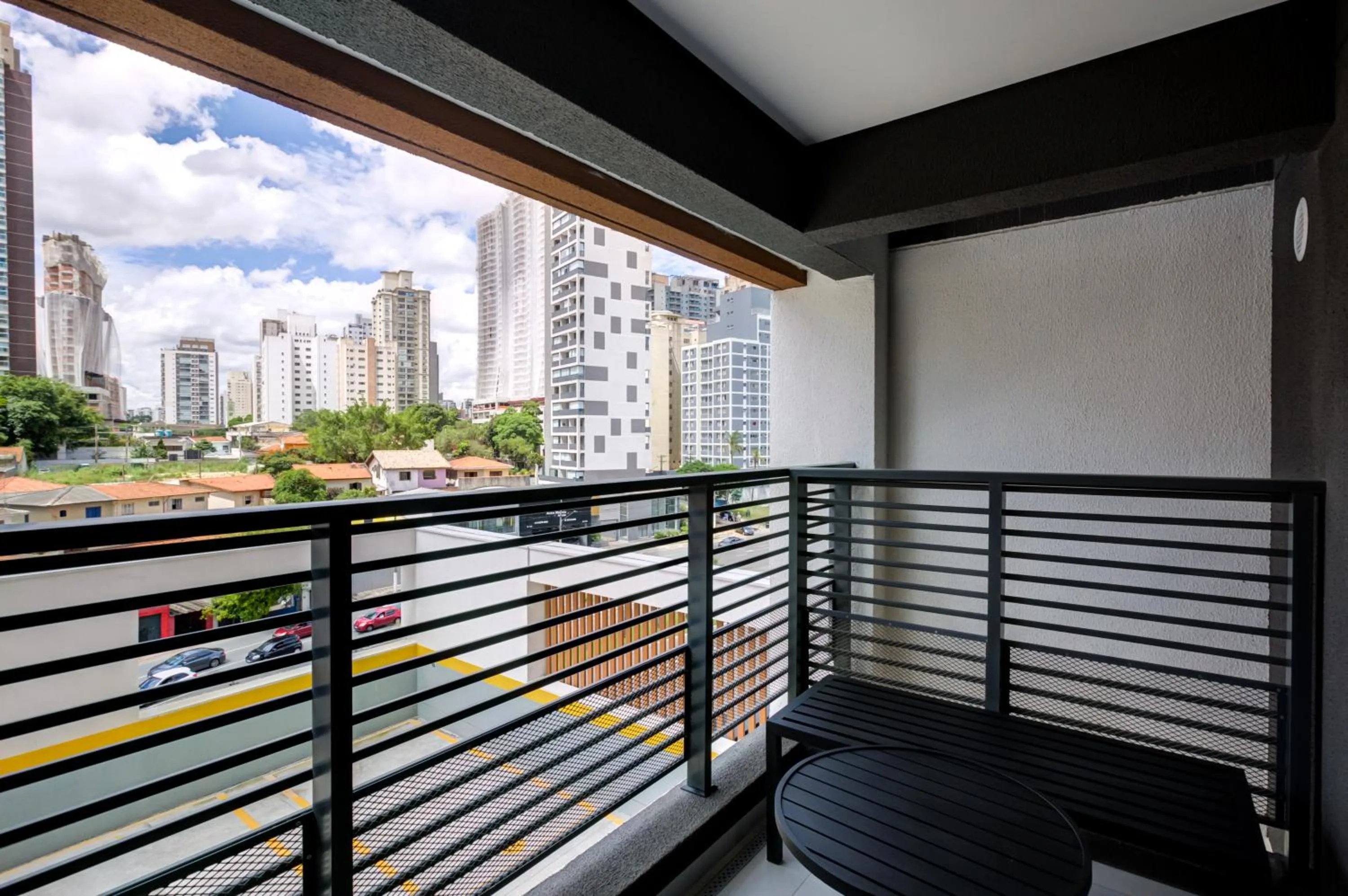 Balcony/Terrace in Roomo Brooklin Morumbi Residencial