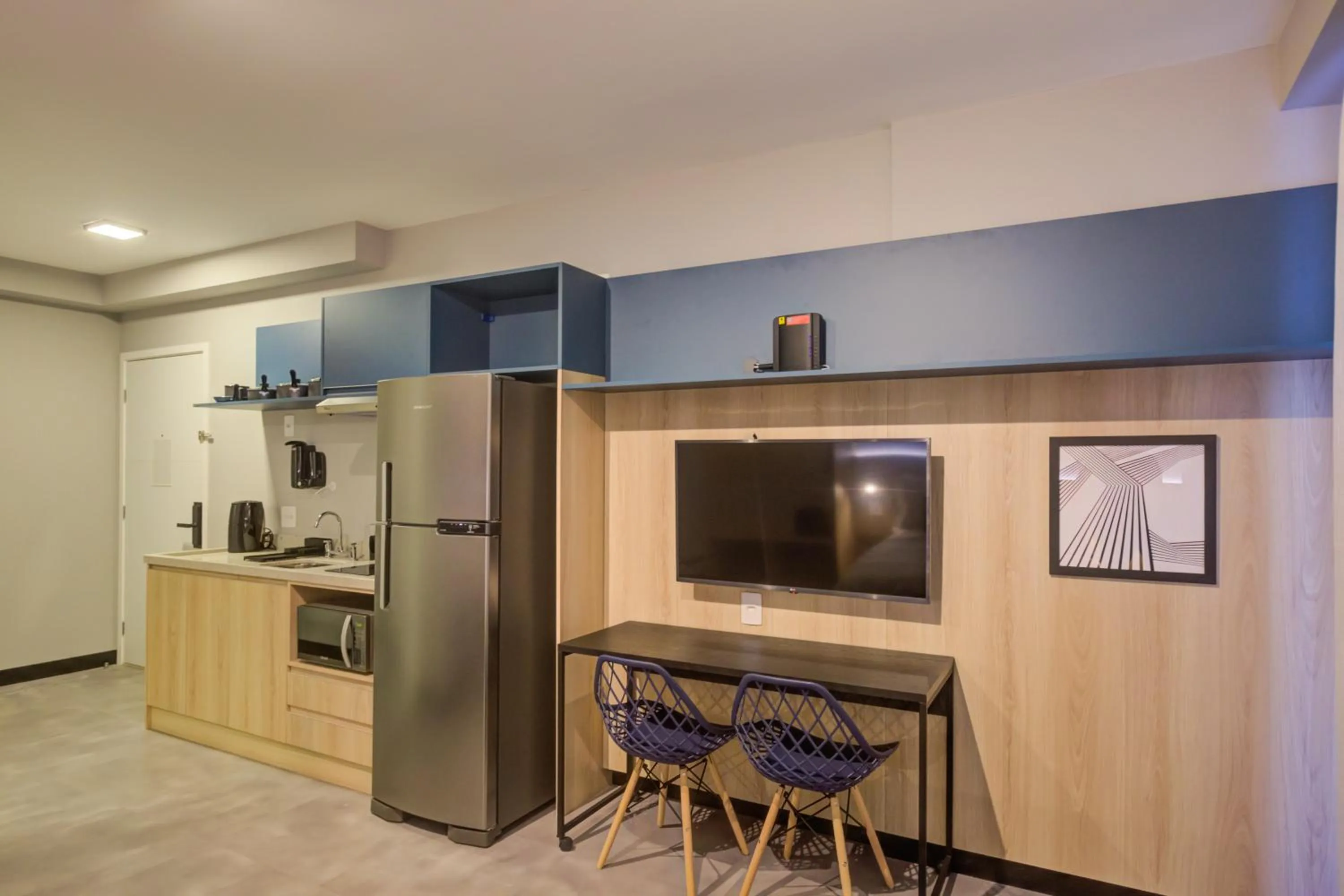 kitchen in Roomo Brooklin Morumbi Residencial