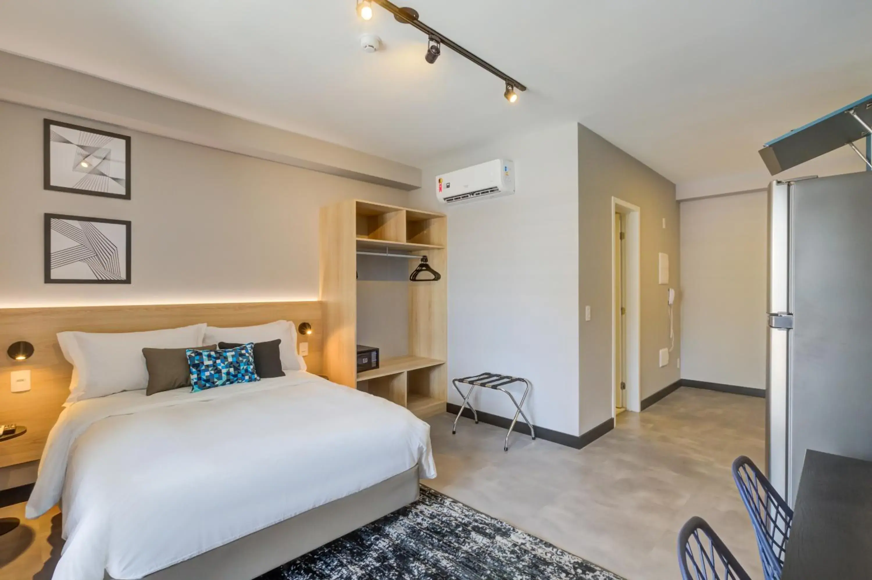 Bedroom in Roomo Brooklin Morumbi Residencial Bedroom in Roomo Brooklin Morumbi Residencial