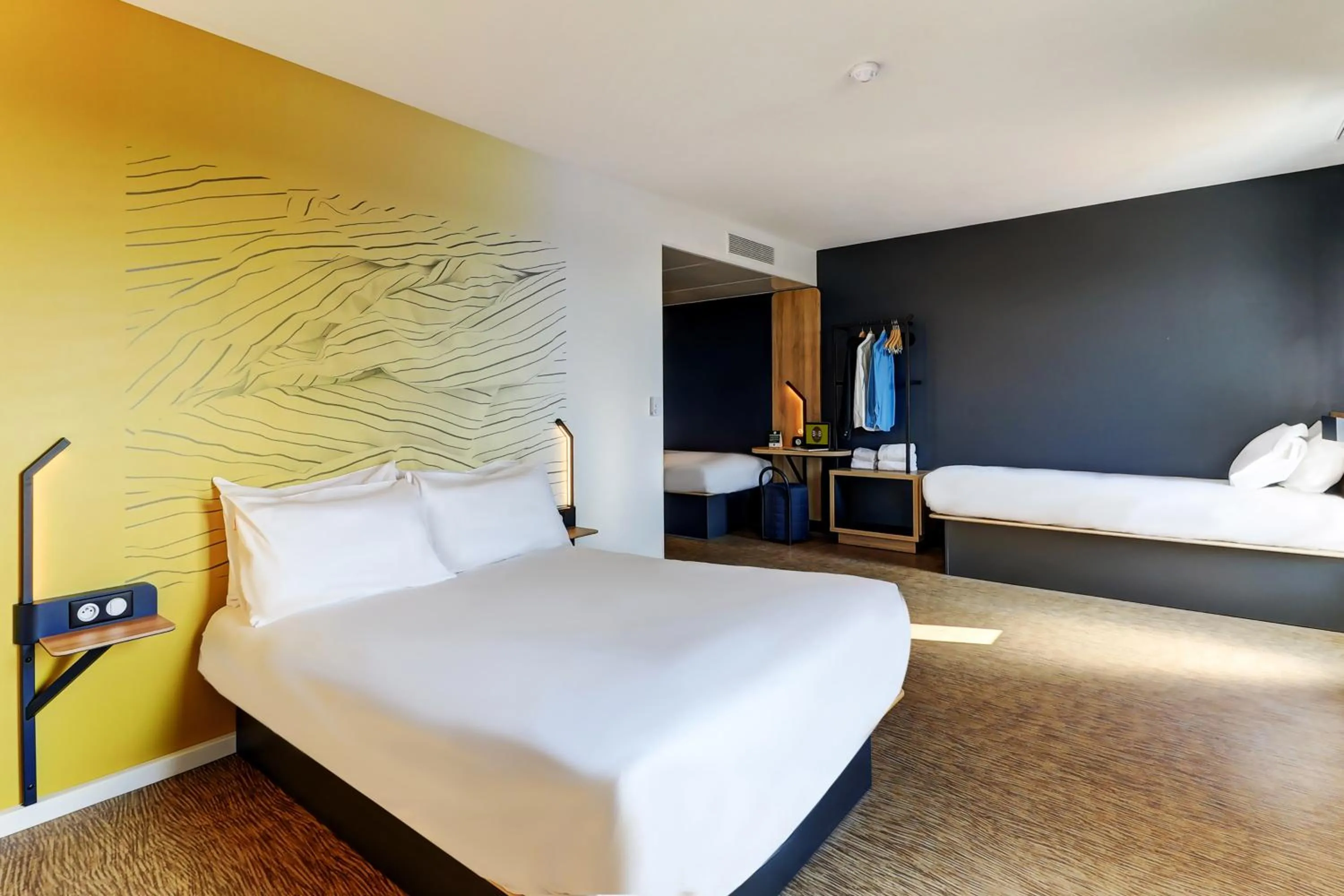 Bedroom, Bed in B&B HOTEL Dijon Valmy Toison d'or