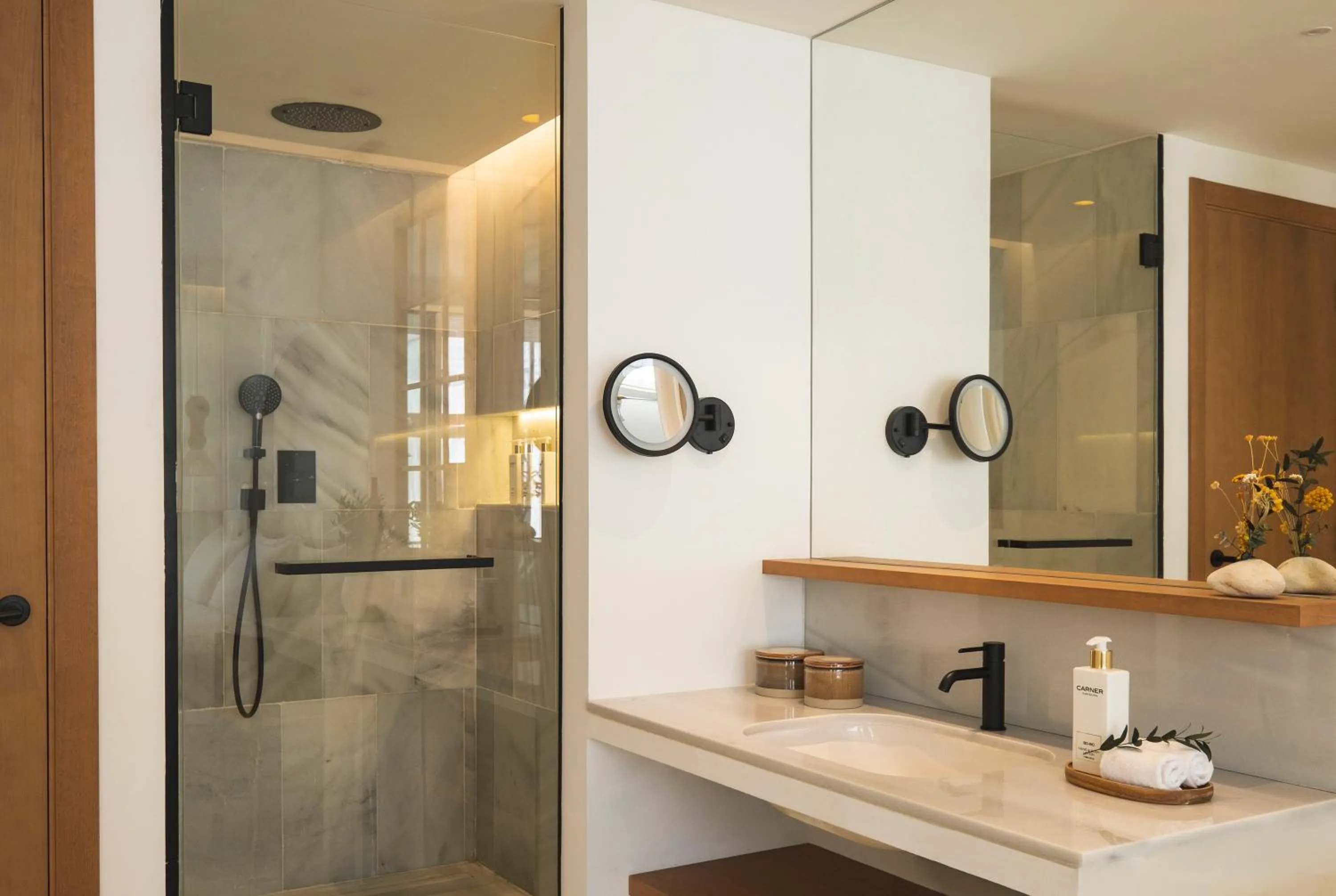 Shower in Villa Le Blanc, a Gran Meliá Hotel - The Leading Hotels of The World